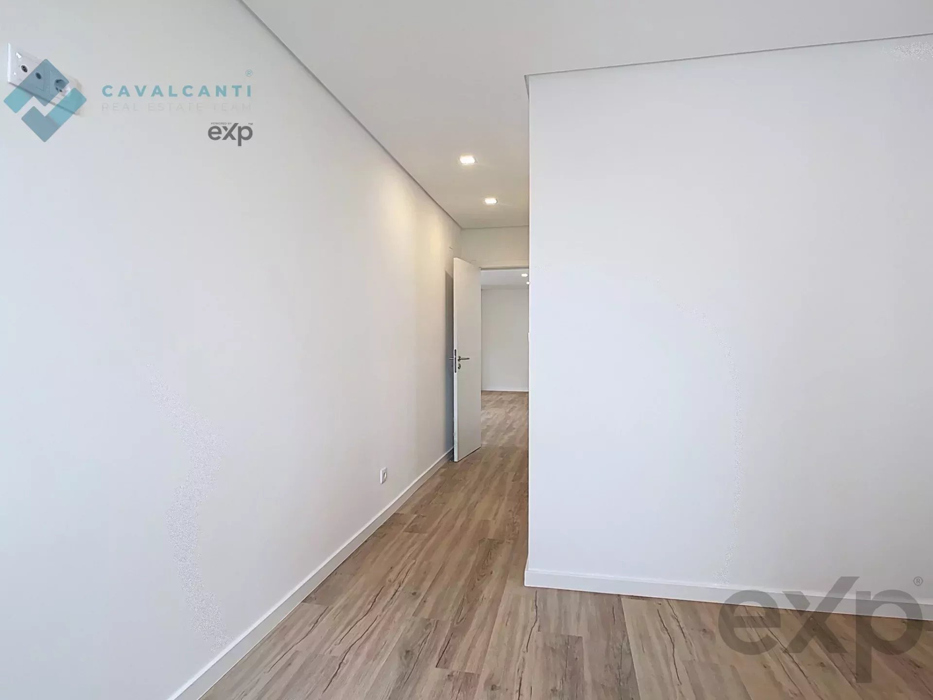 Apartment T4 in the Towers of Alfragide, Ready to Move In 86367300 image 24
