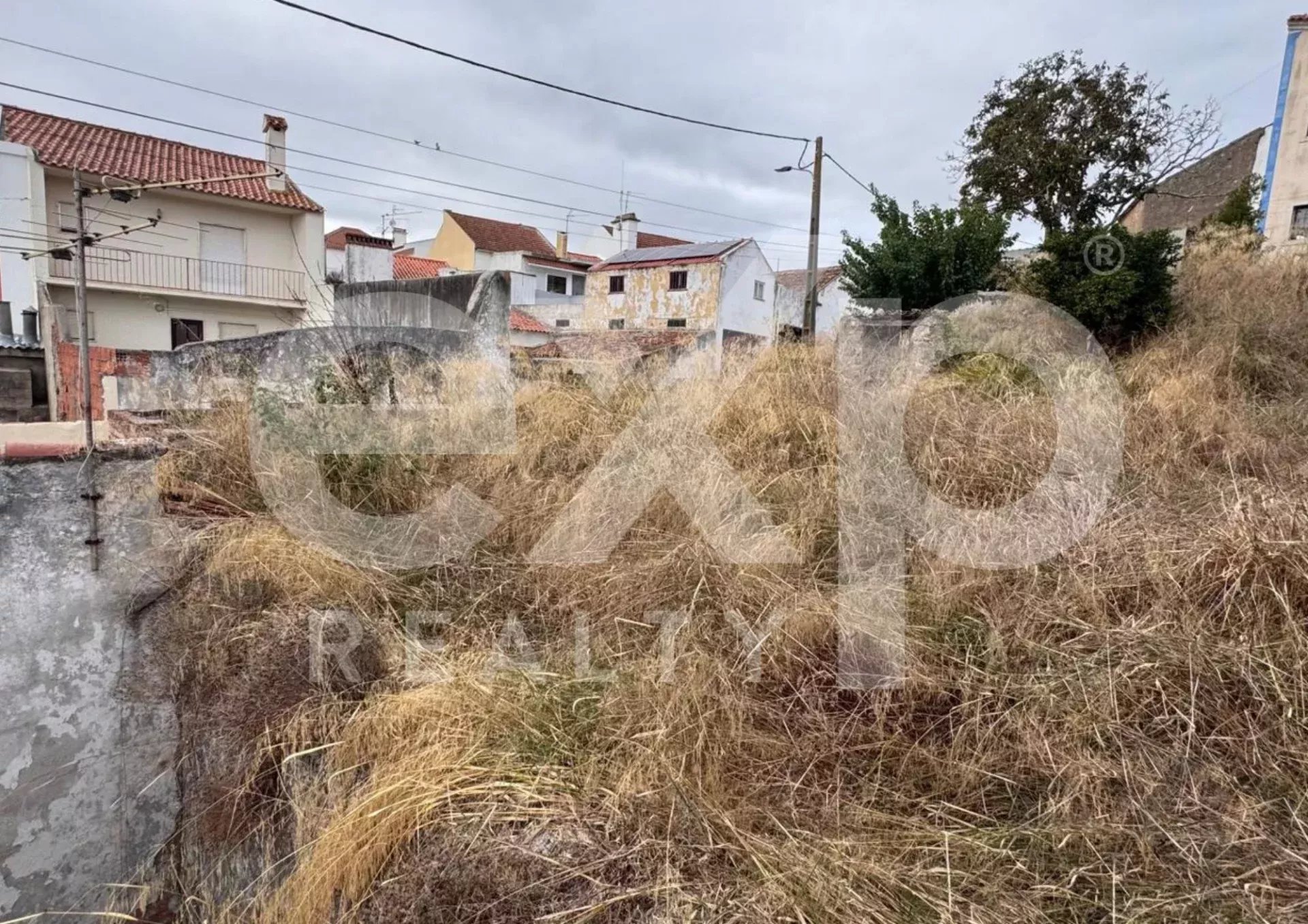 Moradia para renovar com projeto aprovado – no centro de Maxial (Torres Vedras) 86368262 image 9