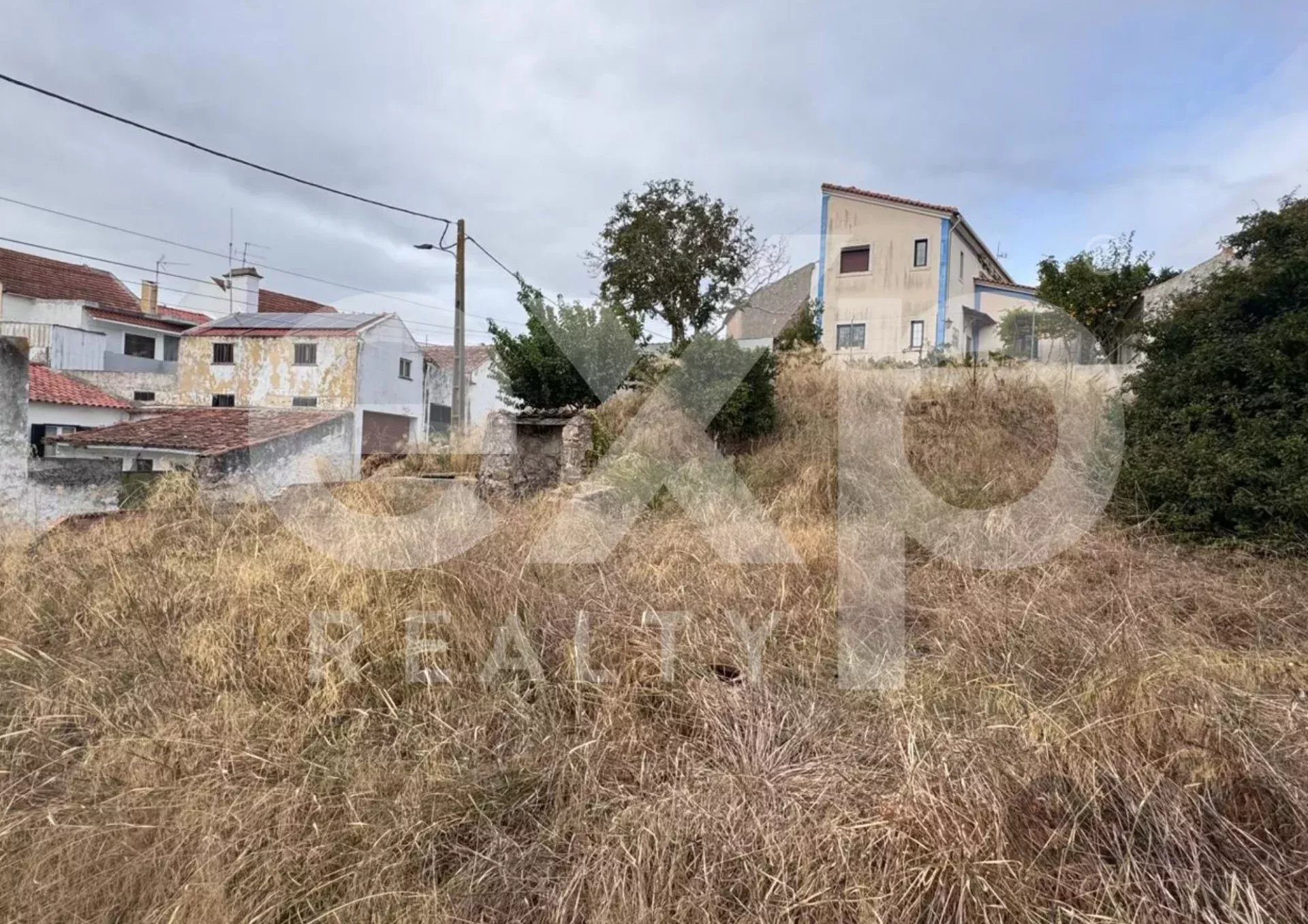 Moradia para renovar com projeto aprovado – no centro de Maxial (Torres Vedras) 86368262 image 8