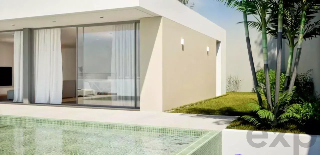 Luxuosa Moradia com Piscinano Arco da Calheta