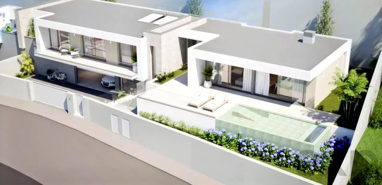 Luxuosa Moradia com Piscinano Arco da Calheta