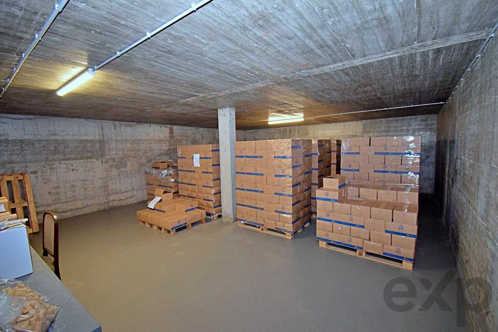 Wine cellar with Certified Controlled Designation of Origin wine – Alentejo 86384770 image 8