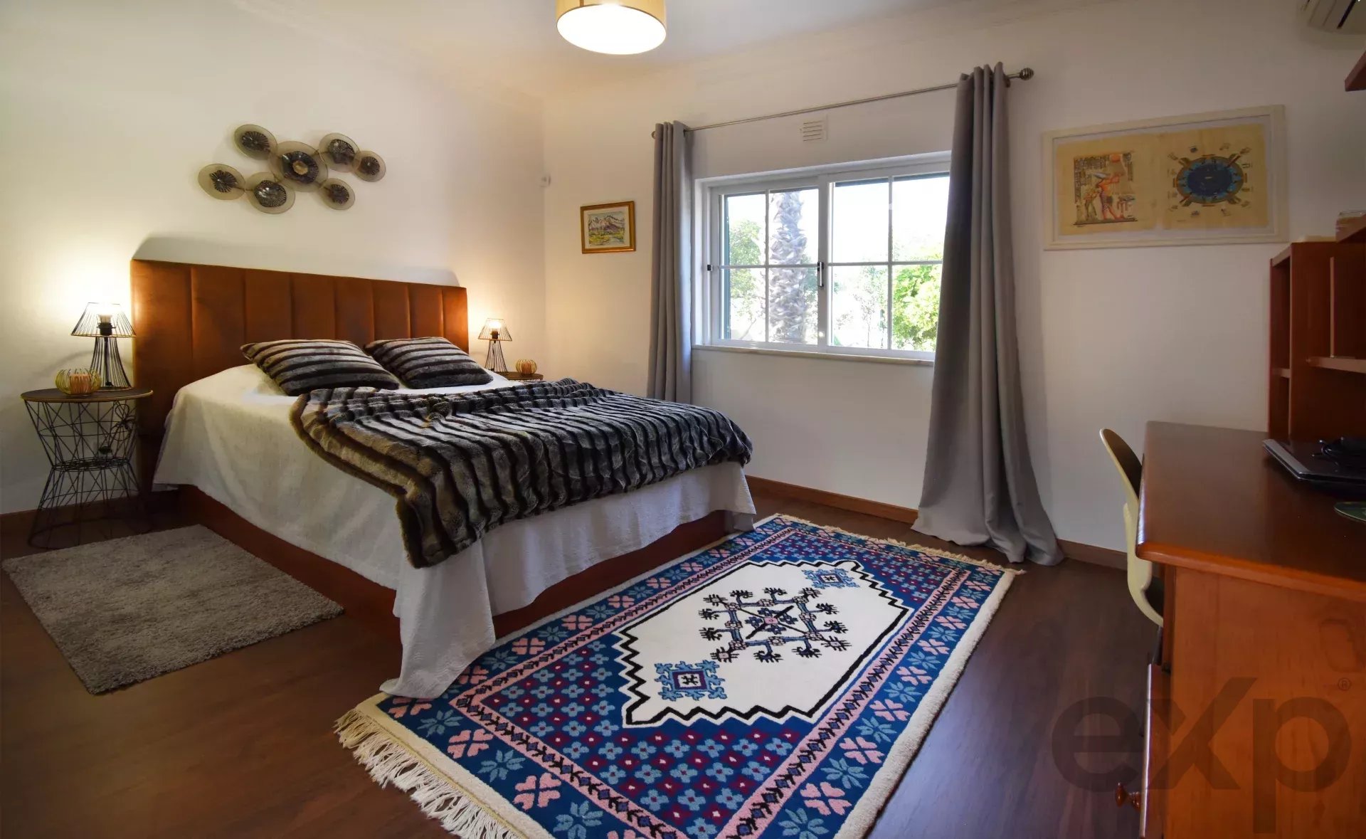 Three‑bedroom house, includes a one‑bedroom annex, swimming pool and garage 86405935 image 36