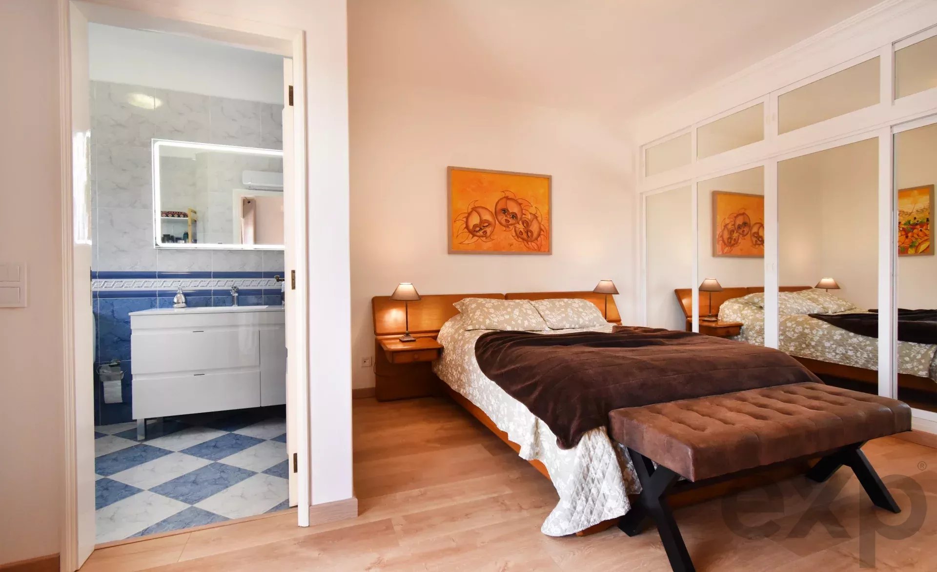 Three‑bedroom house, includes a one‑bedroom annex, swimming pool and garage 86405935 image 30
