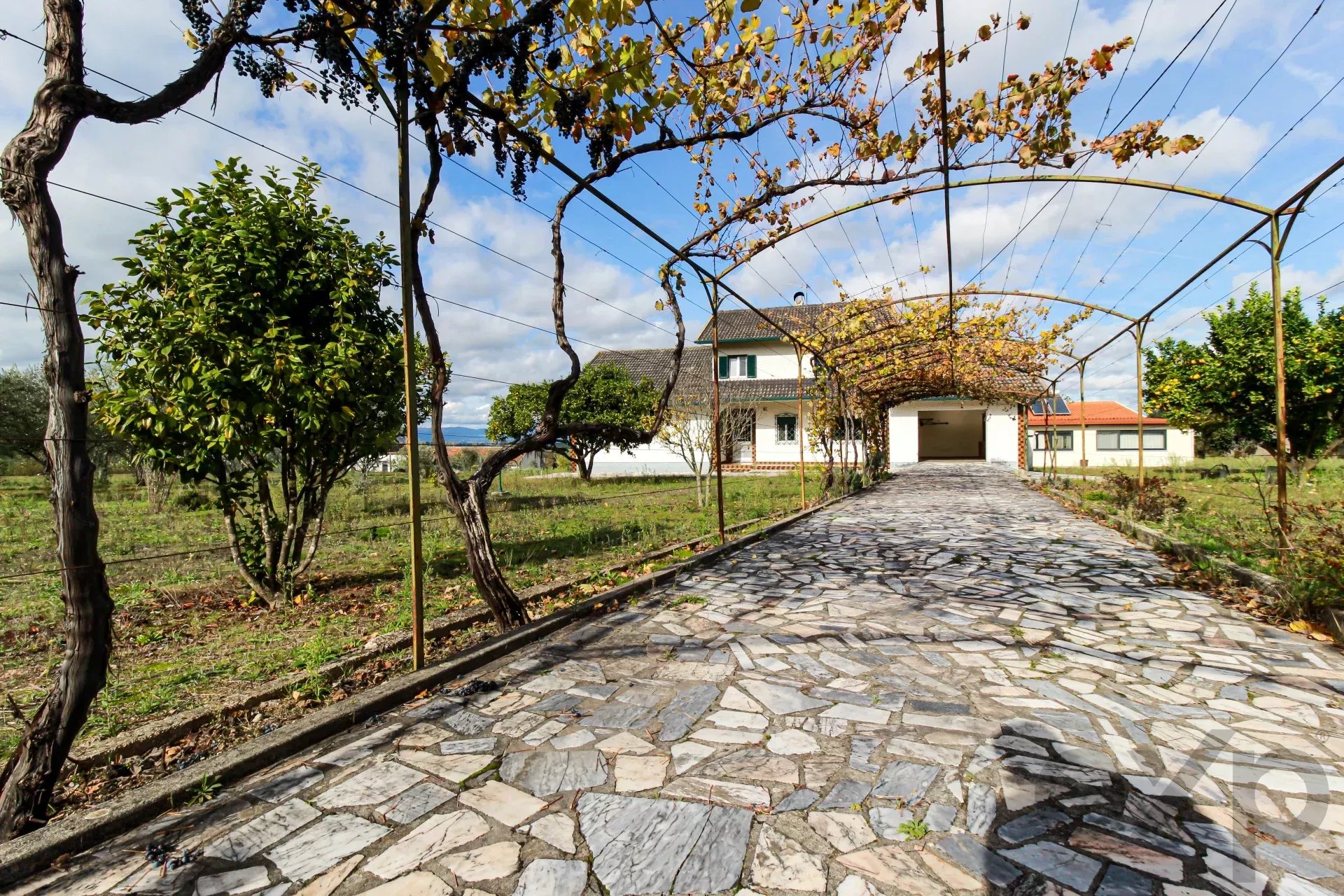 Quinta Residencial com Charme Rural, Anexos Independentes e Vista de Montanha
