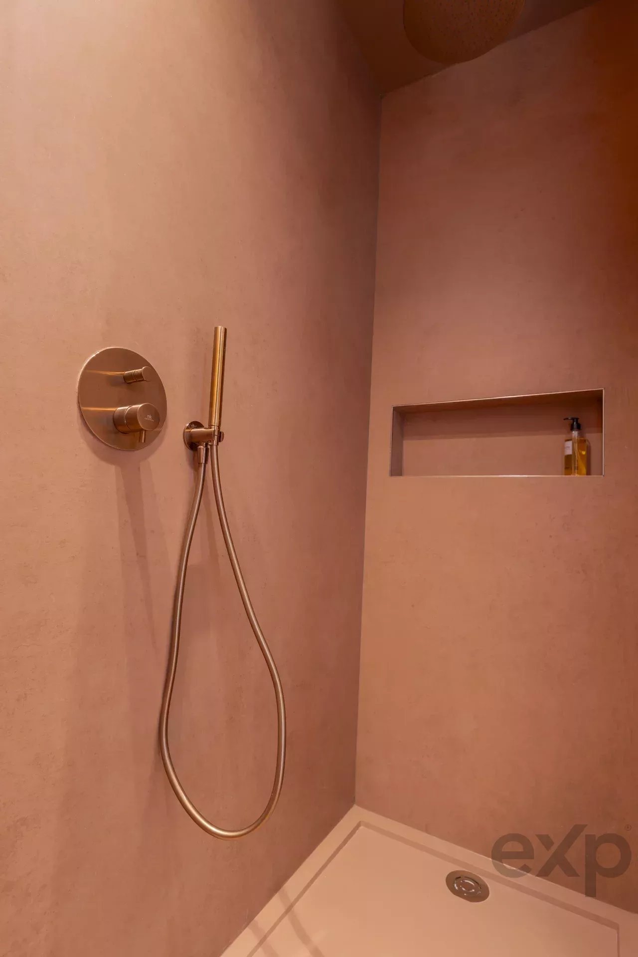 Fantastic Two‑Bedroom Apartment in Lagos 86435073 image 27