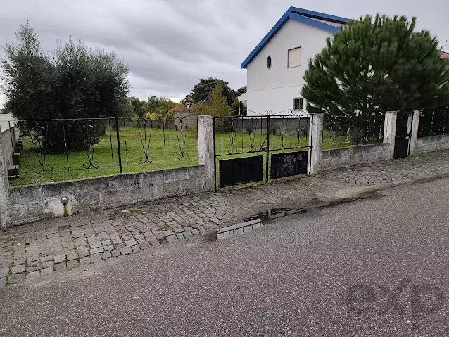 Terreno Residencial de 692 m² à Venda na Comenda