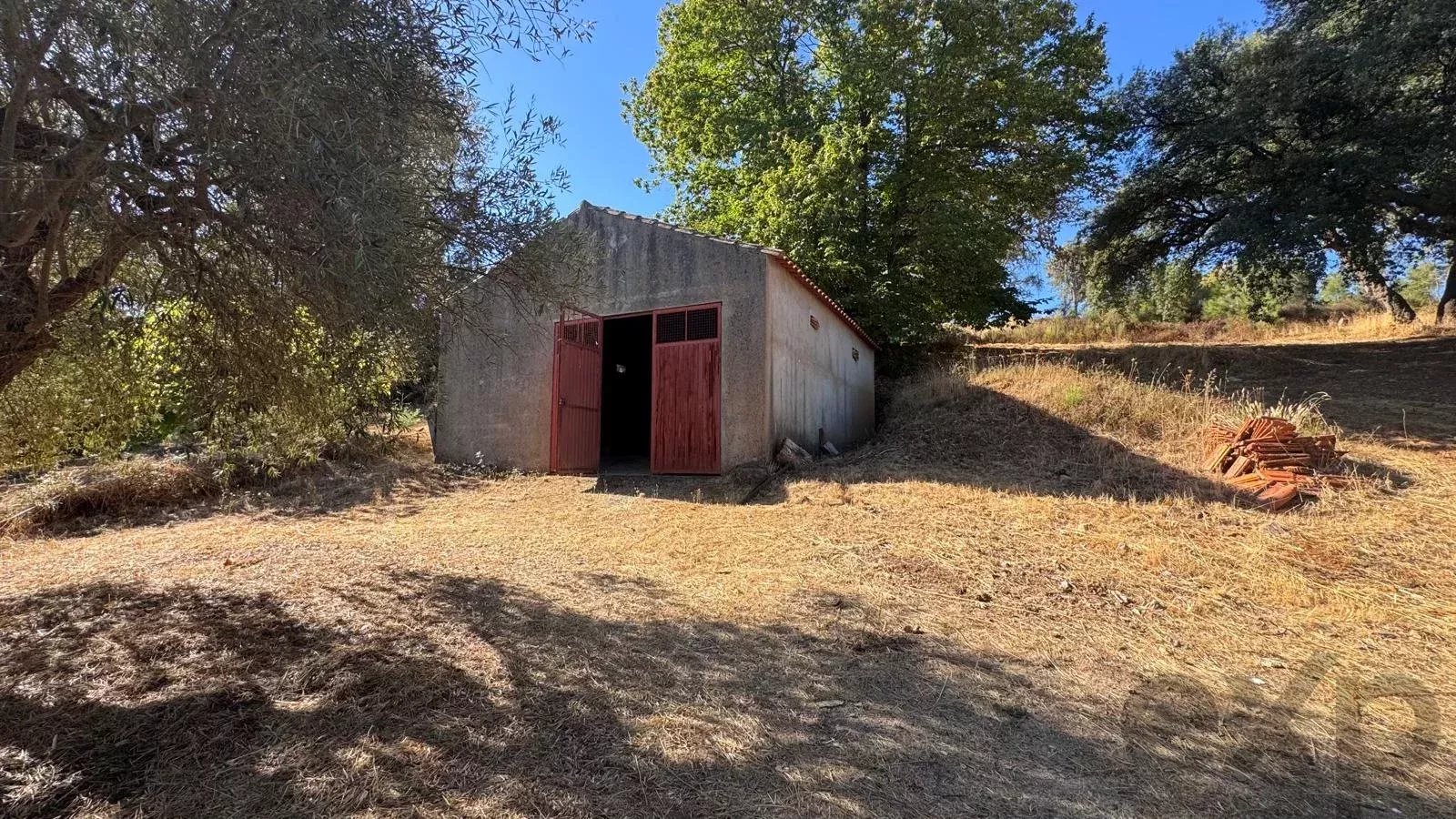 Terreno com vista deslumbrante – 5.600 m² em Aranhas