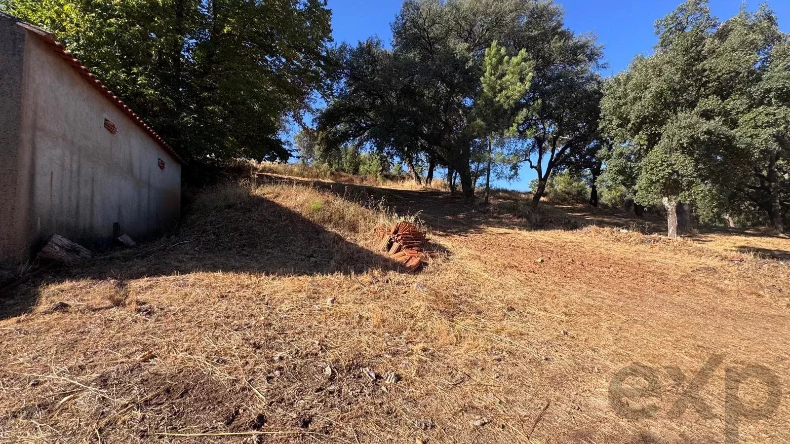 Terreno com vista deslumbrante – 5.600 m² em Aranhas