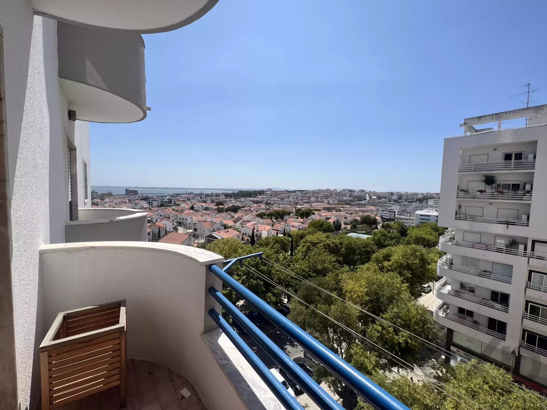 T2 mobilado com ótima localização