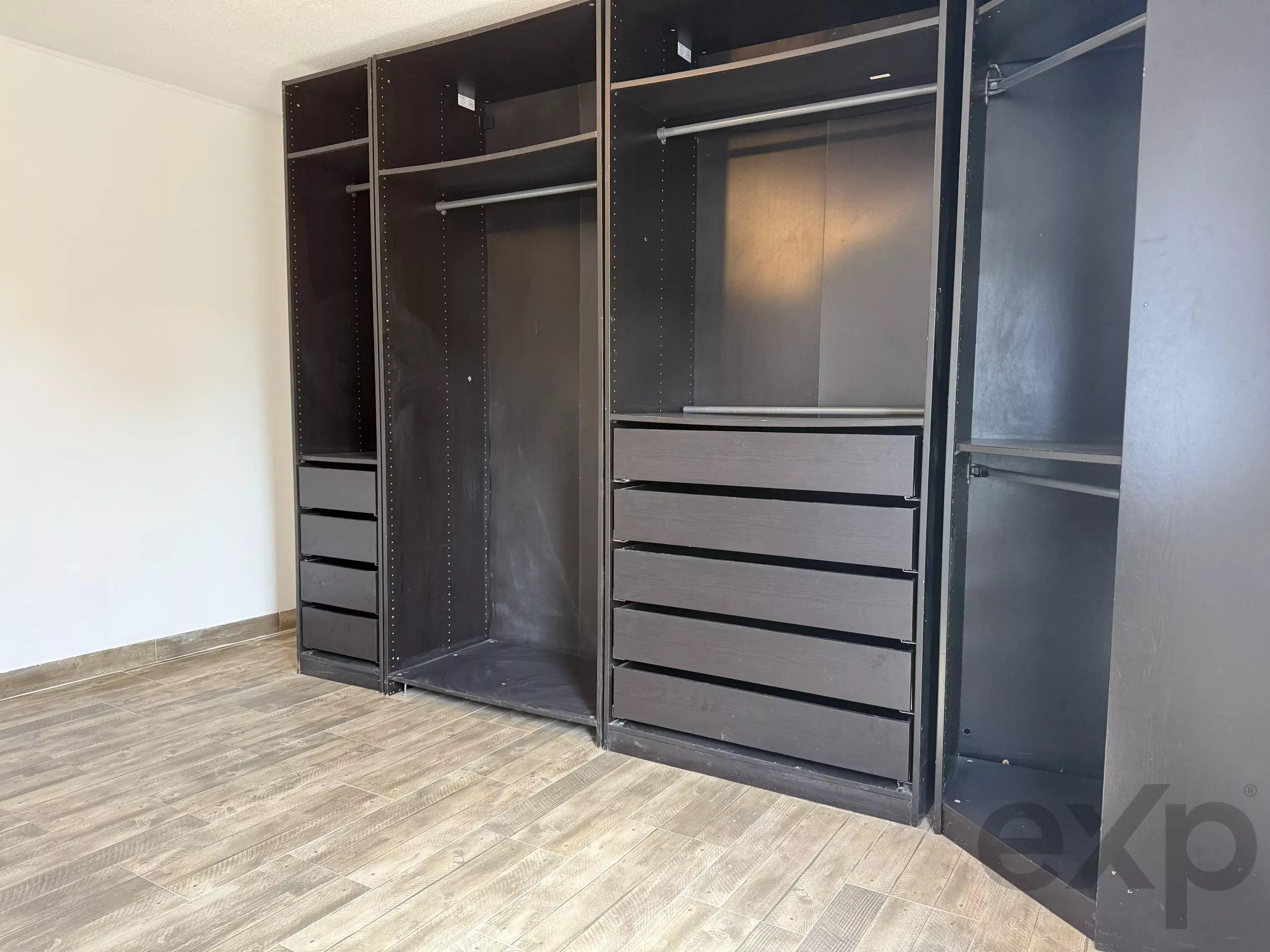 Renovated 3‑bedroom apartment, Lisbon, Telheiras 86511849 image 12