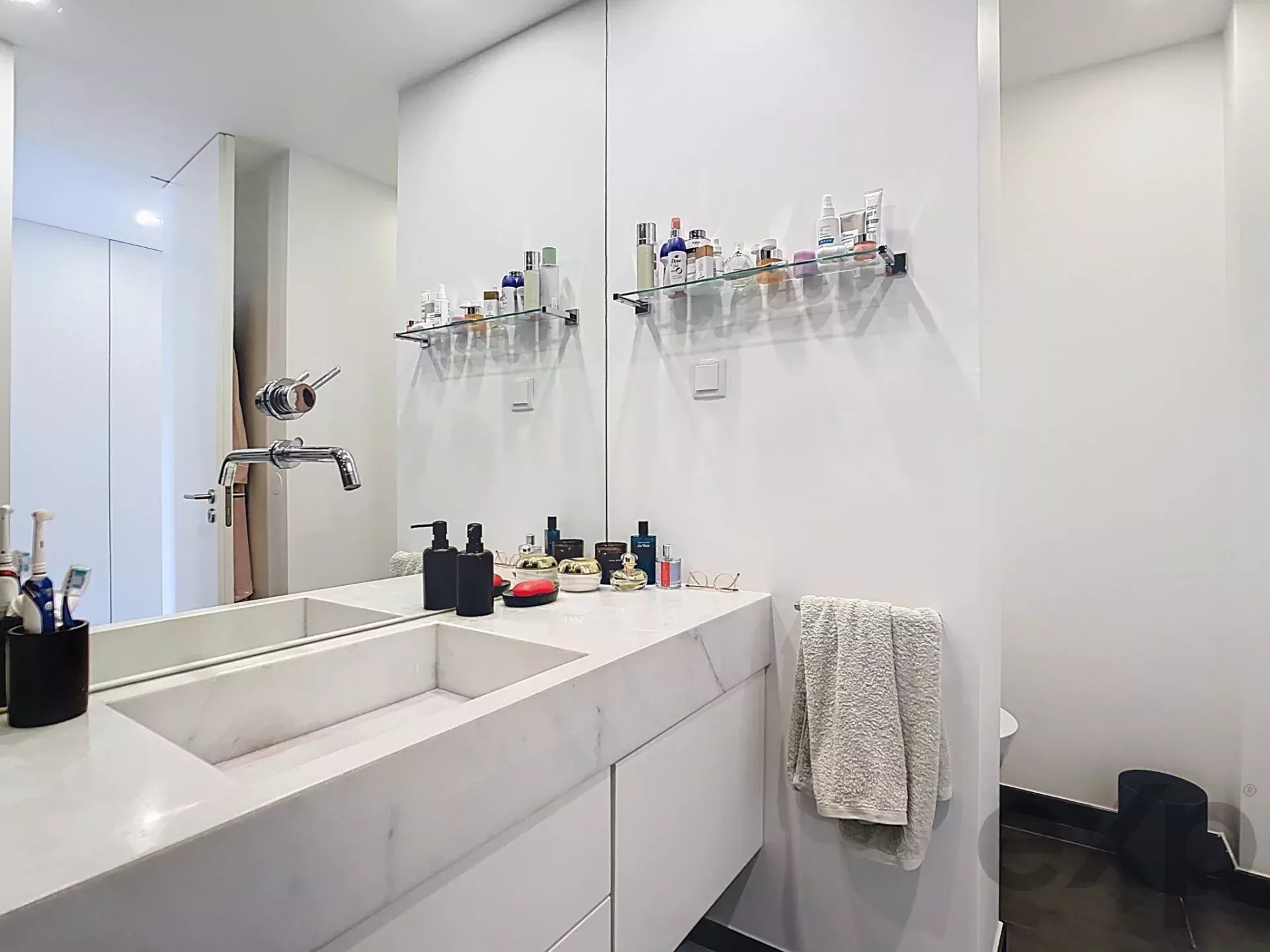 Elegant T3 apartment with balcony and parking, Campolide, Lisbon 86512289 image 49
