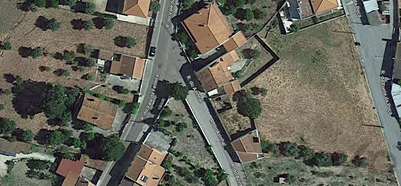 Lote Urbano de 726m² em Comenda, Portugal