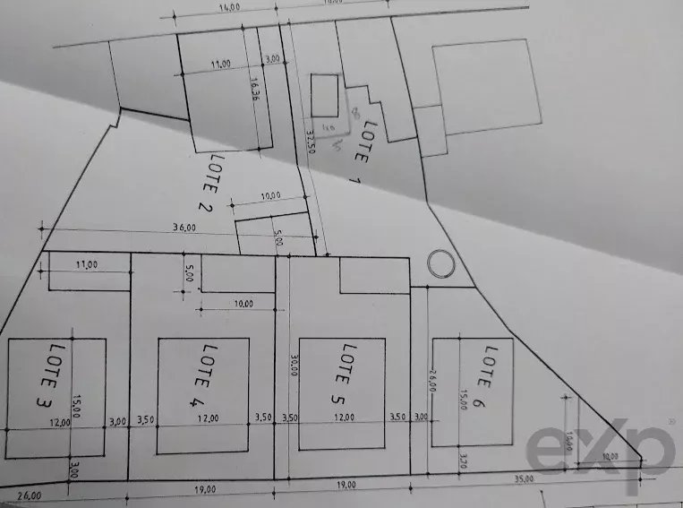 Lote Urbano de 726m² em Comenda, Portugal
