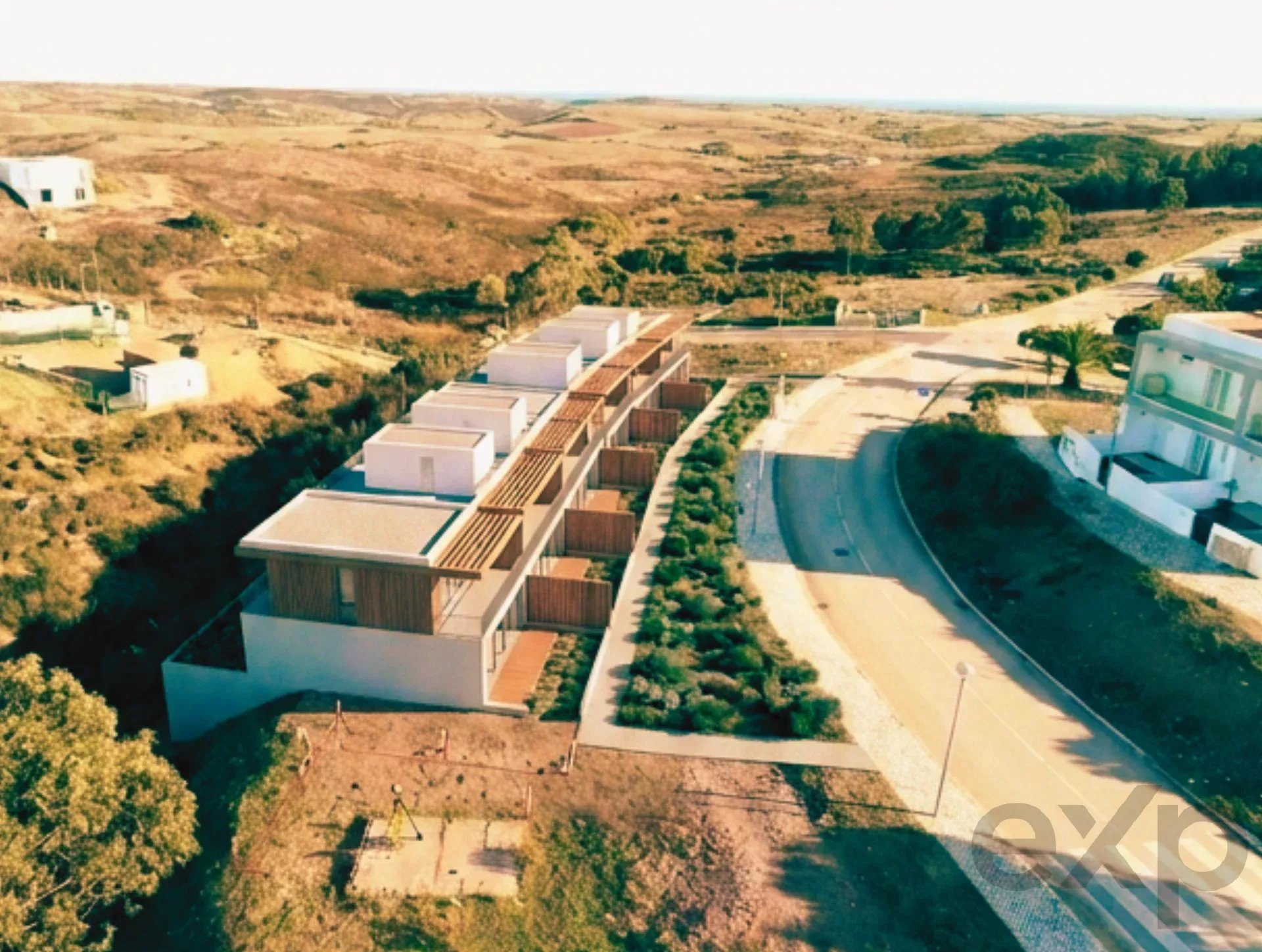 Urban Plot with Sea View: 6 Houses / Apartments / Detached House 86588418 image 1