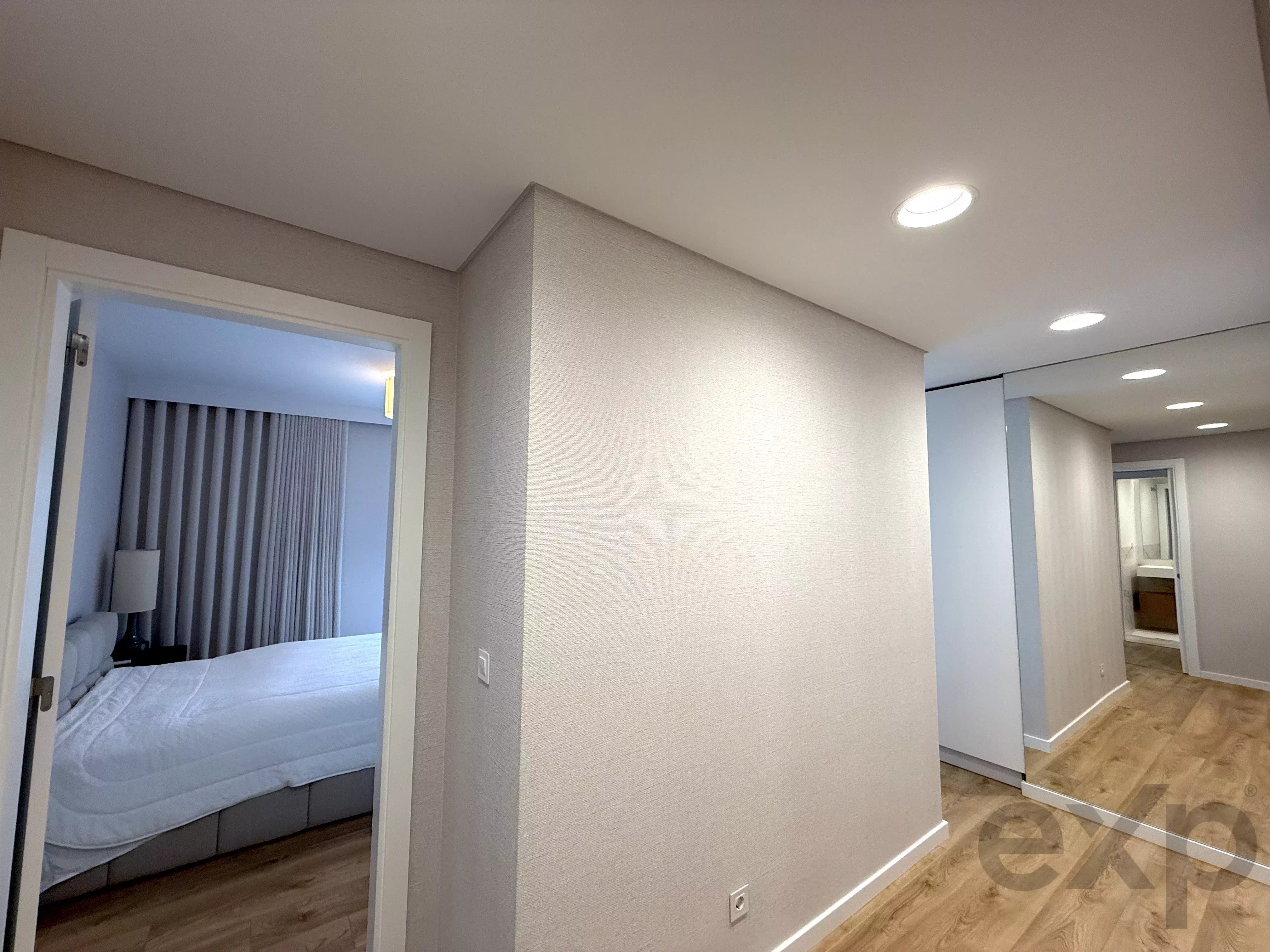 T2 SUITE, POOL, BALCONY, GARAGE 86647813 image 15
