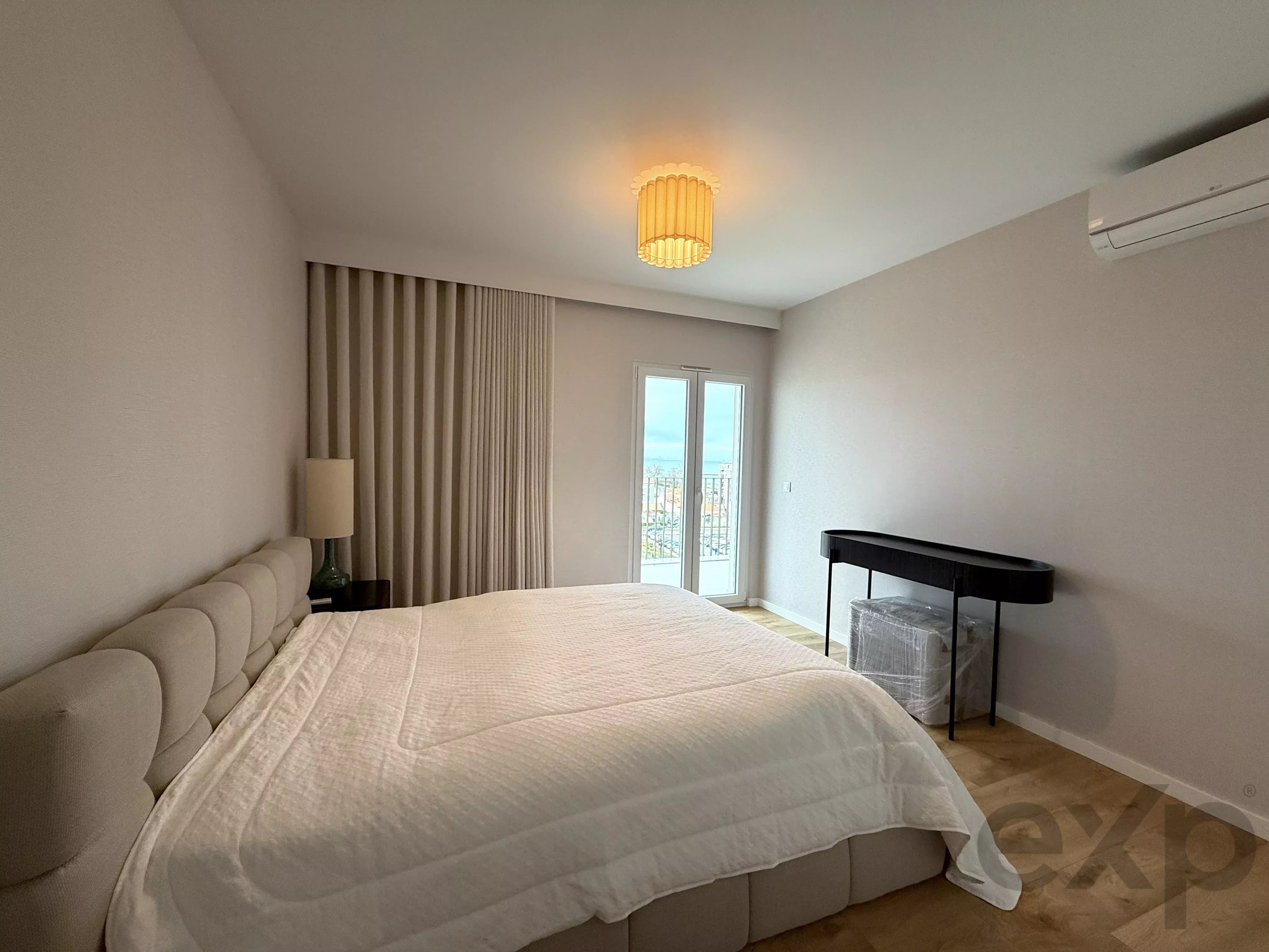 T2 SUITE, POOL, BALCONY, GARAGE 86647813 image 18