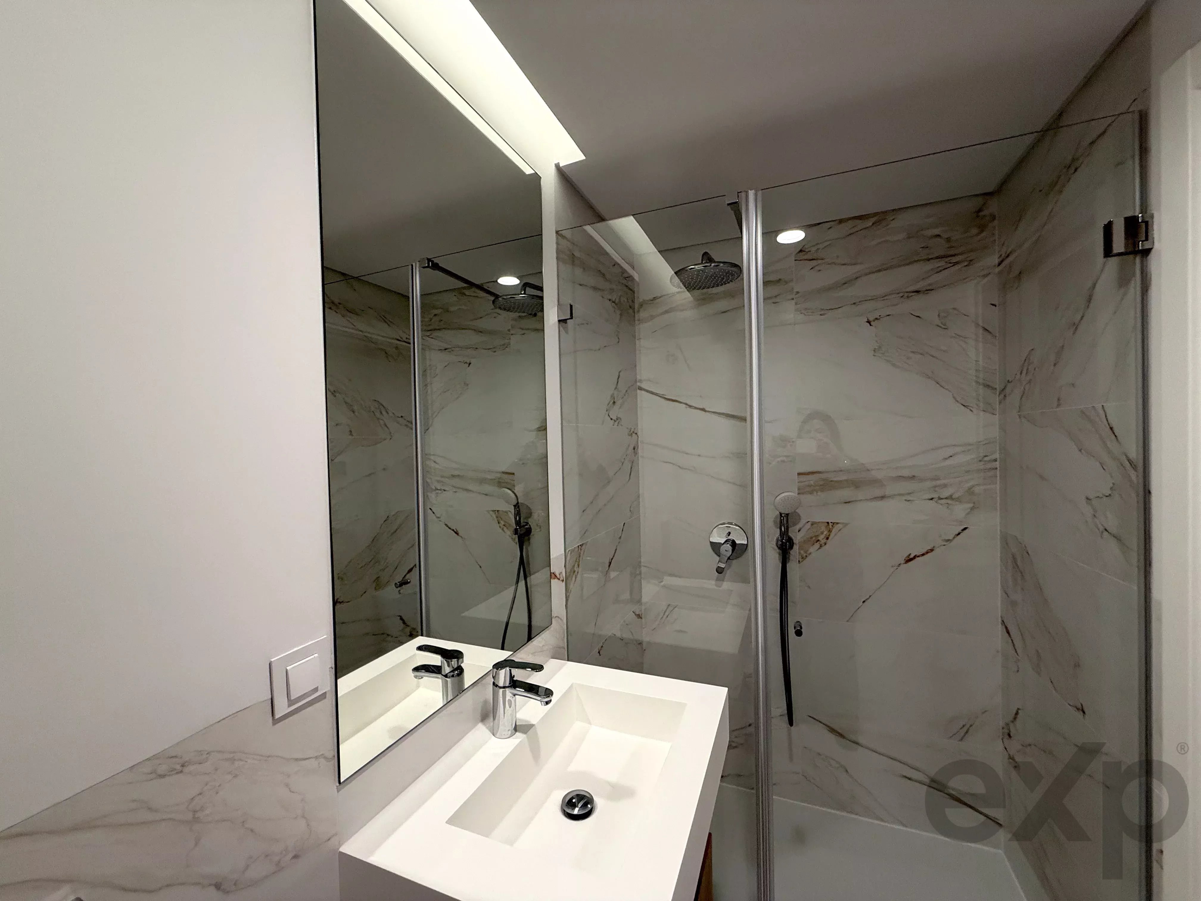 T2 SUITE, POOL, BALCONY, GARAGE 86647813 image 10