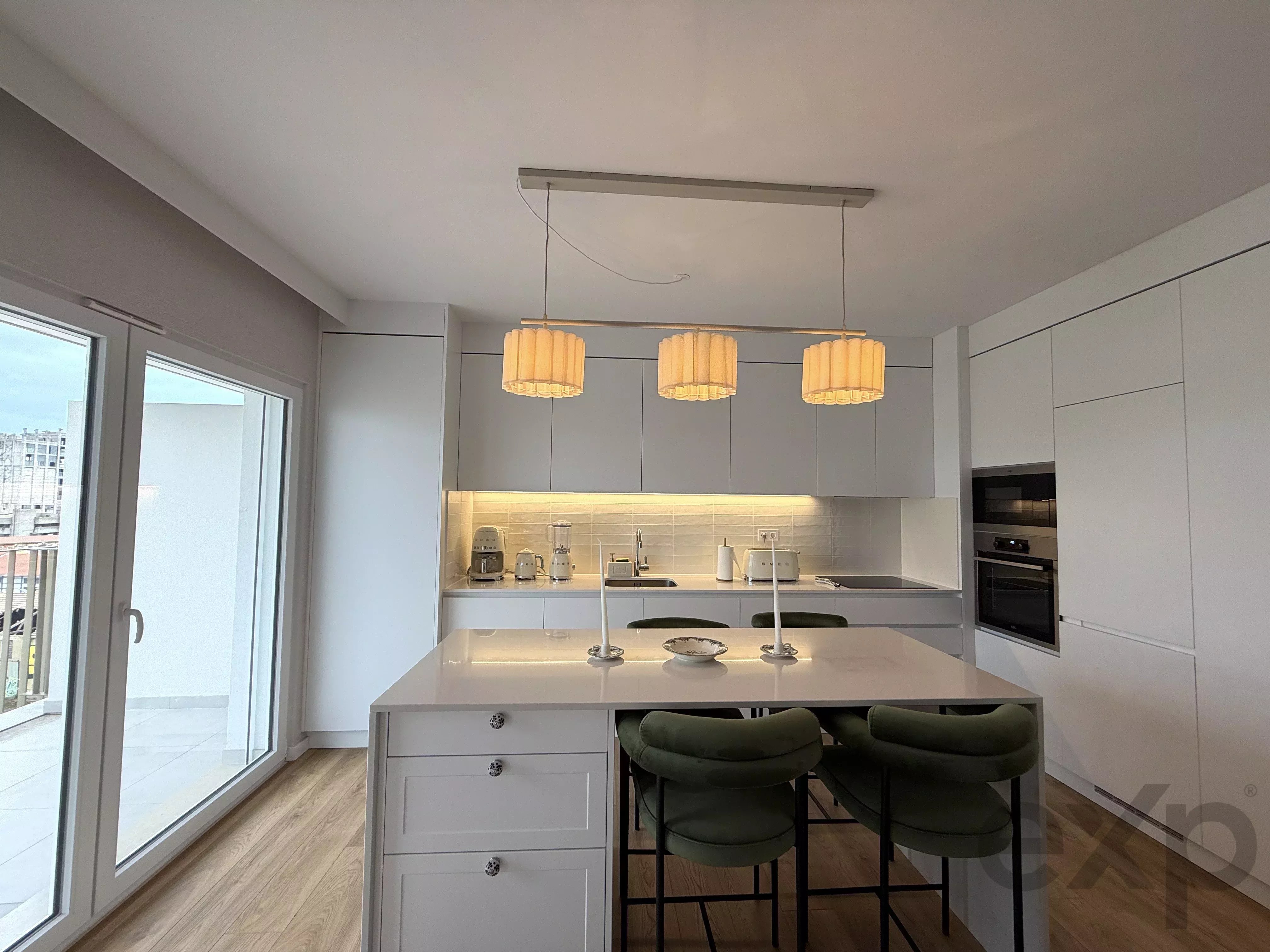 T2 SUITE, POOL, BALCONY, GARAGE 86647813 image 8