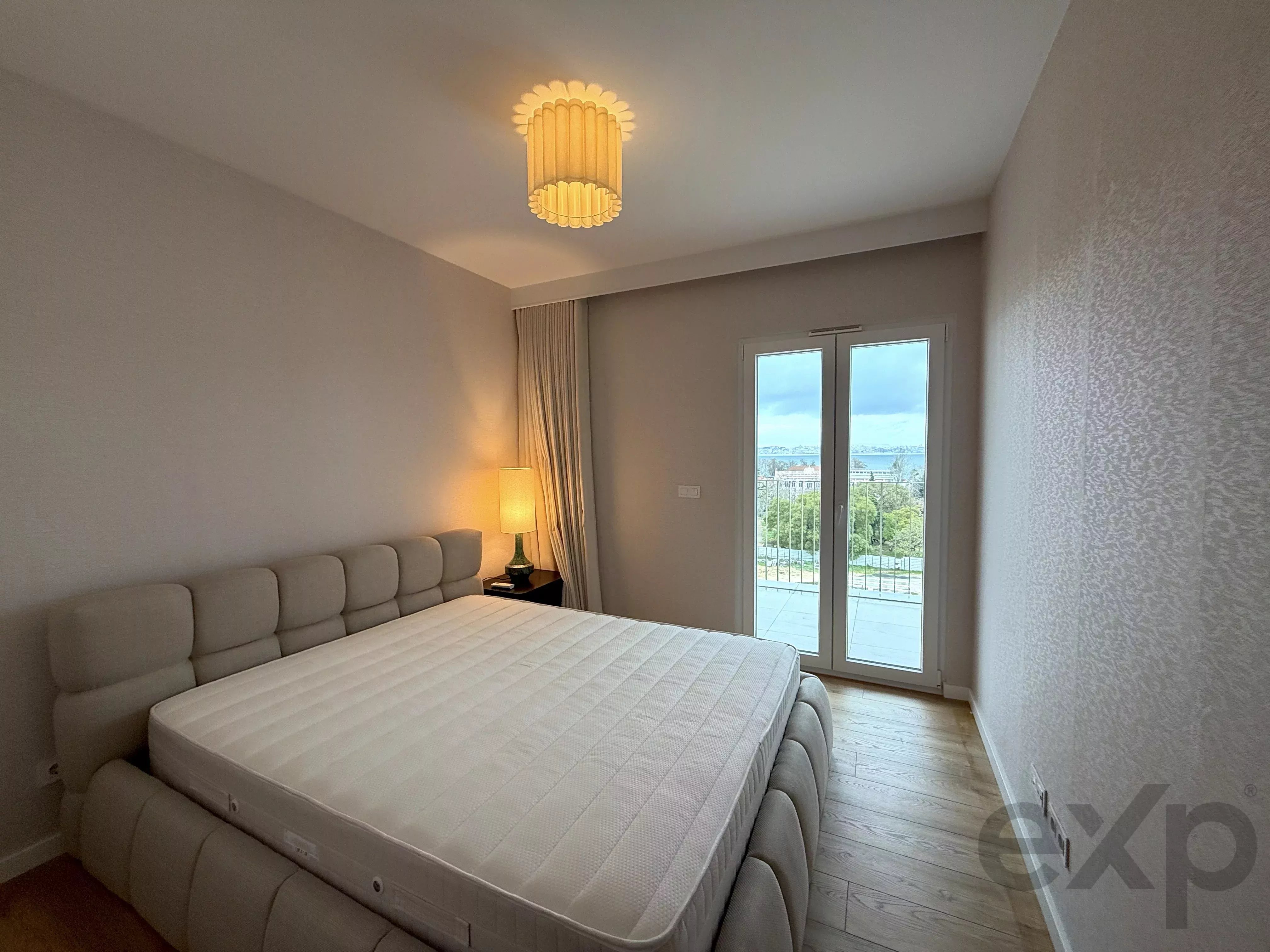 T2 SUITE, POOL, BALCONY, GARAGE 86647813 image 27