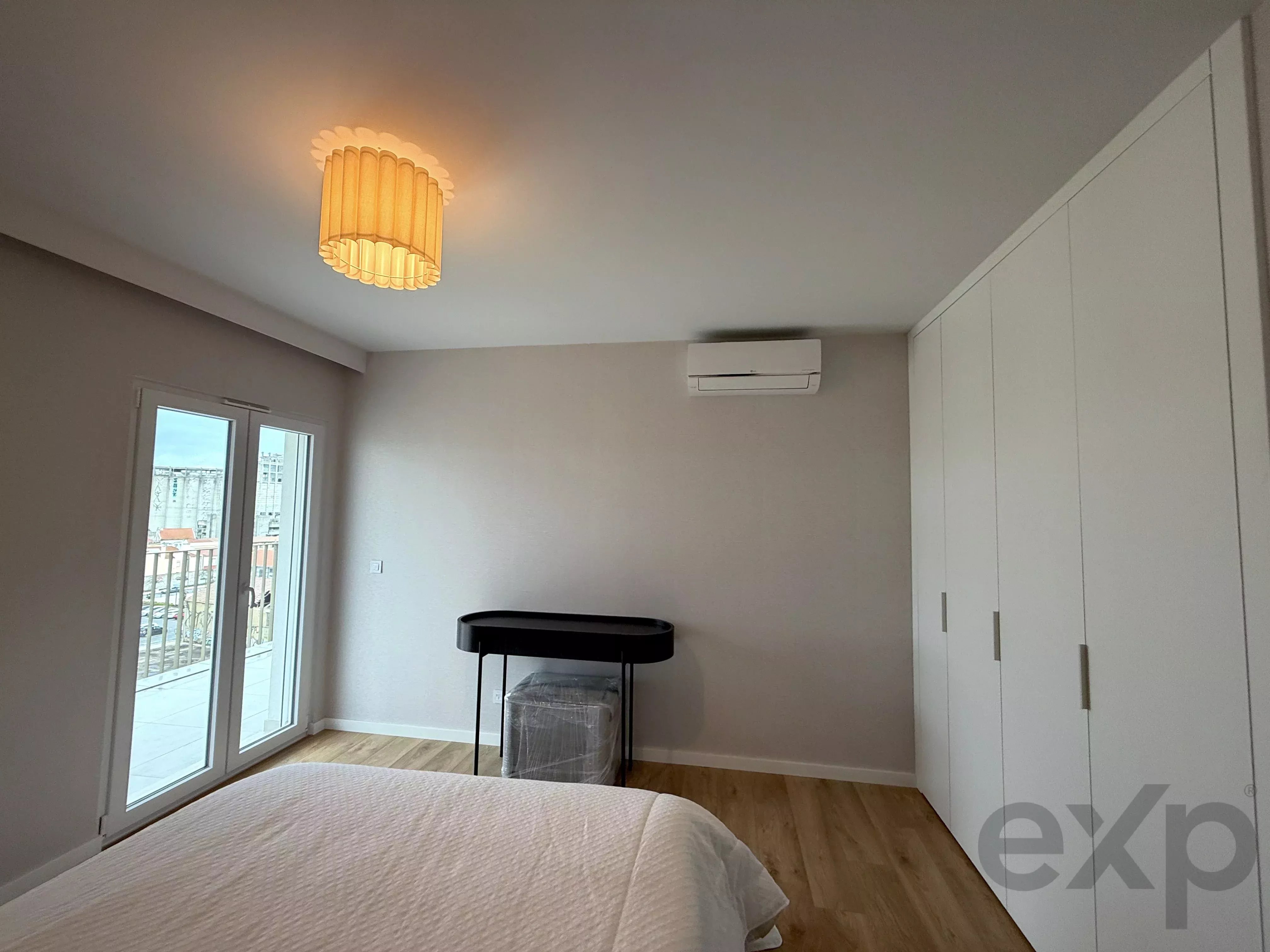 T2 SUITE, POOL, BALCONY, GARAGE 86647813 image 19