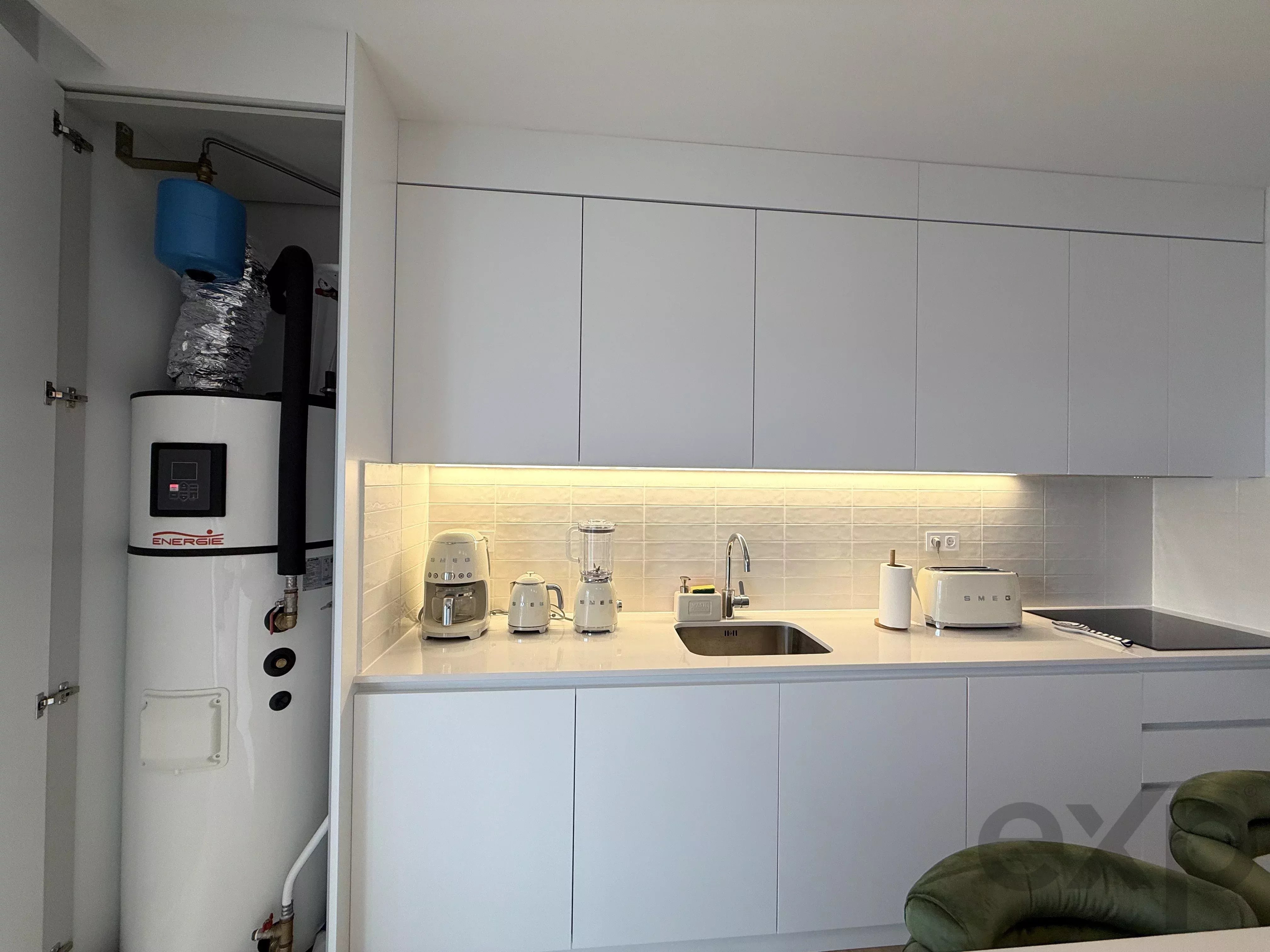 T2 SUITE, PISCINA, VARANDA, GARAGEM