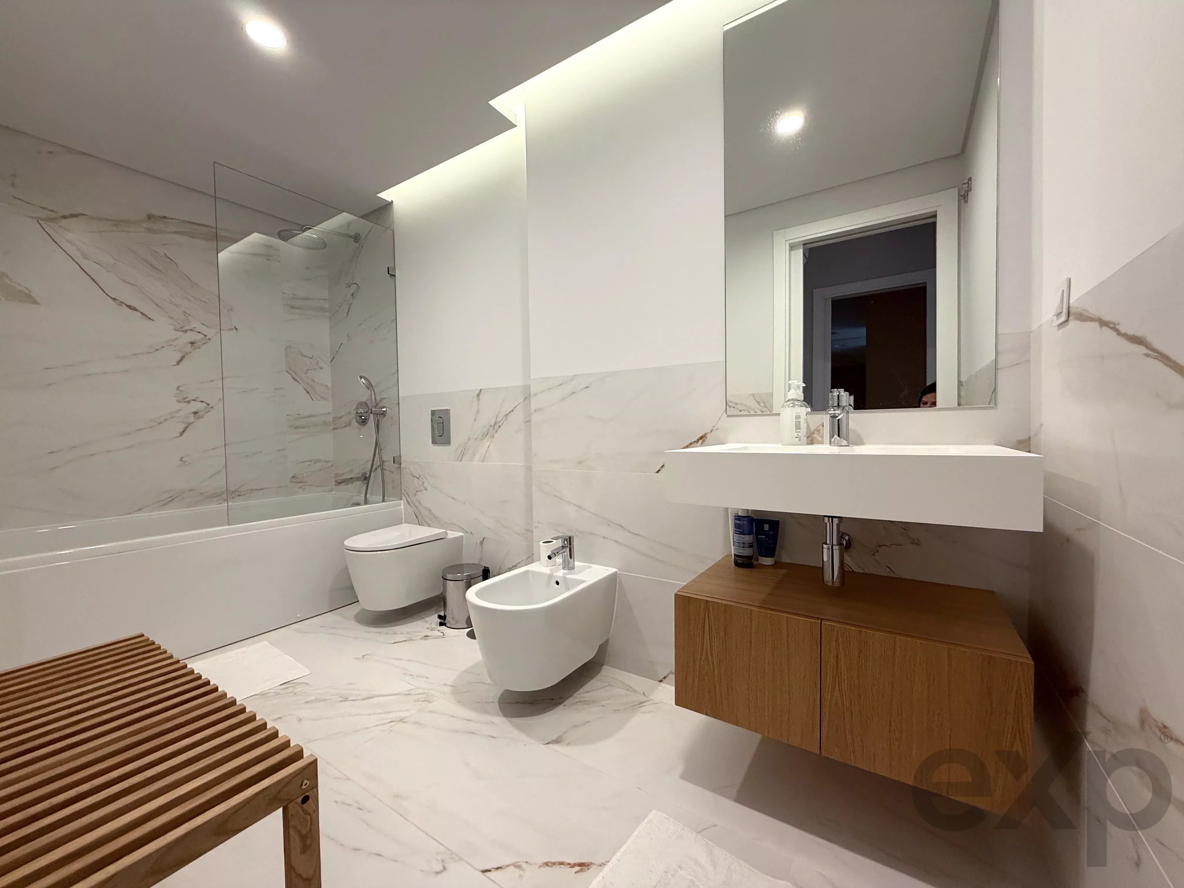 T2 SUITE, POOL, BALCONY, GARAGE 86647813 image 23