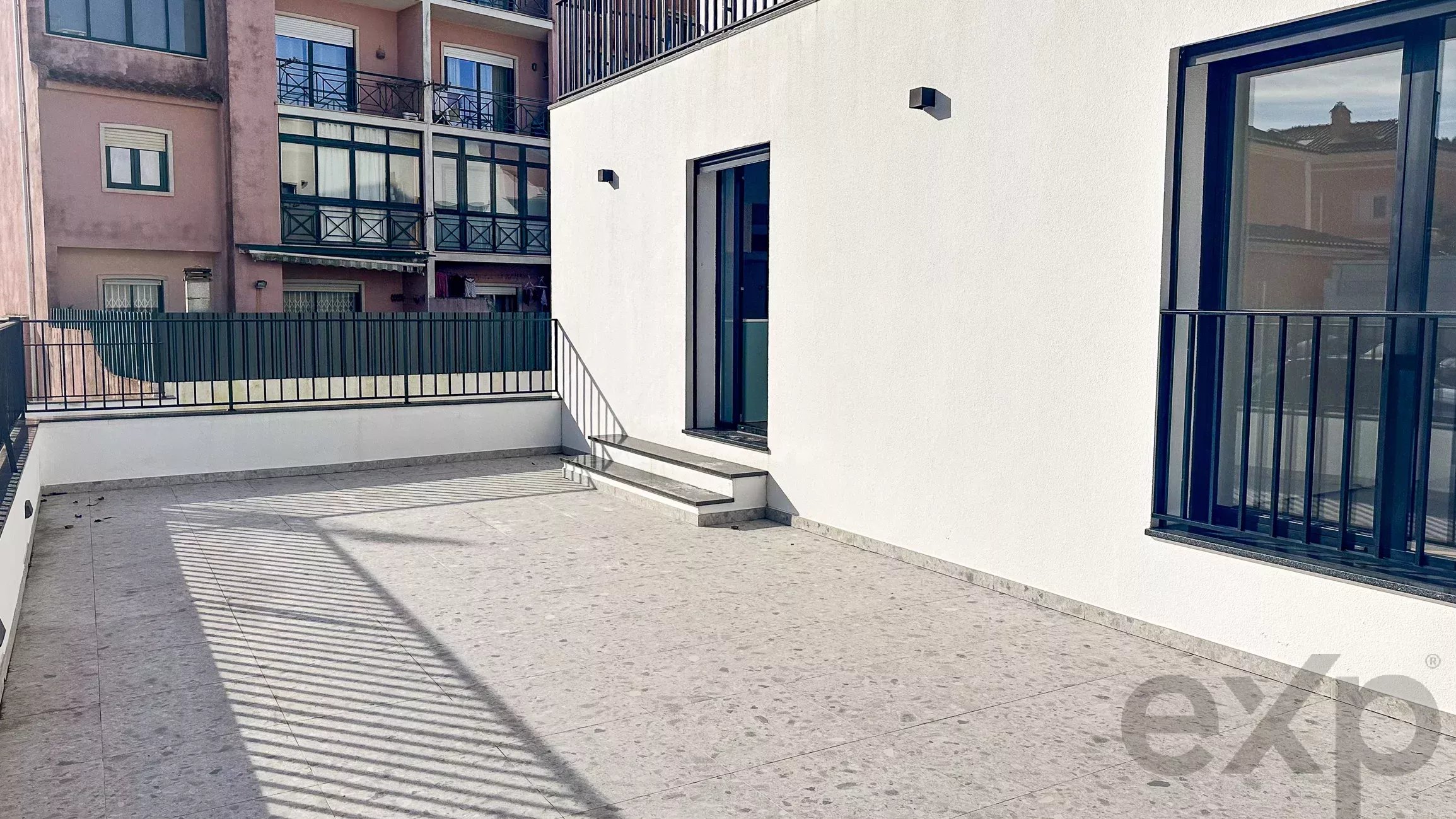 Modern Apartment with Comfort in Alcabideche 86651449 image 32