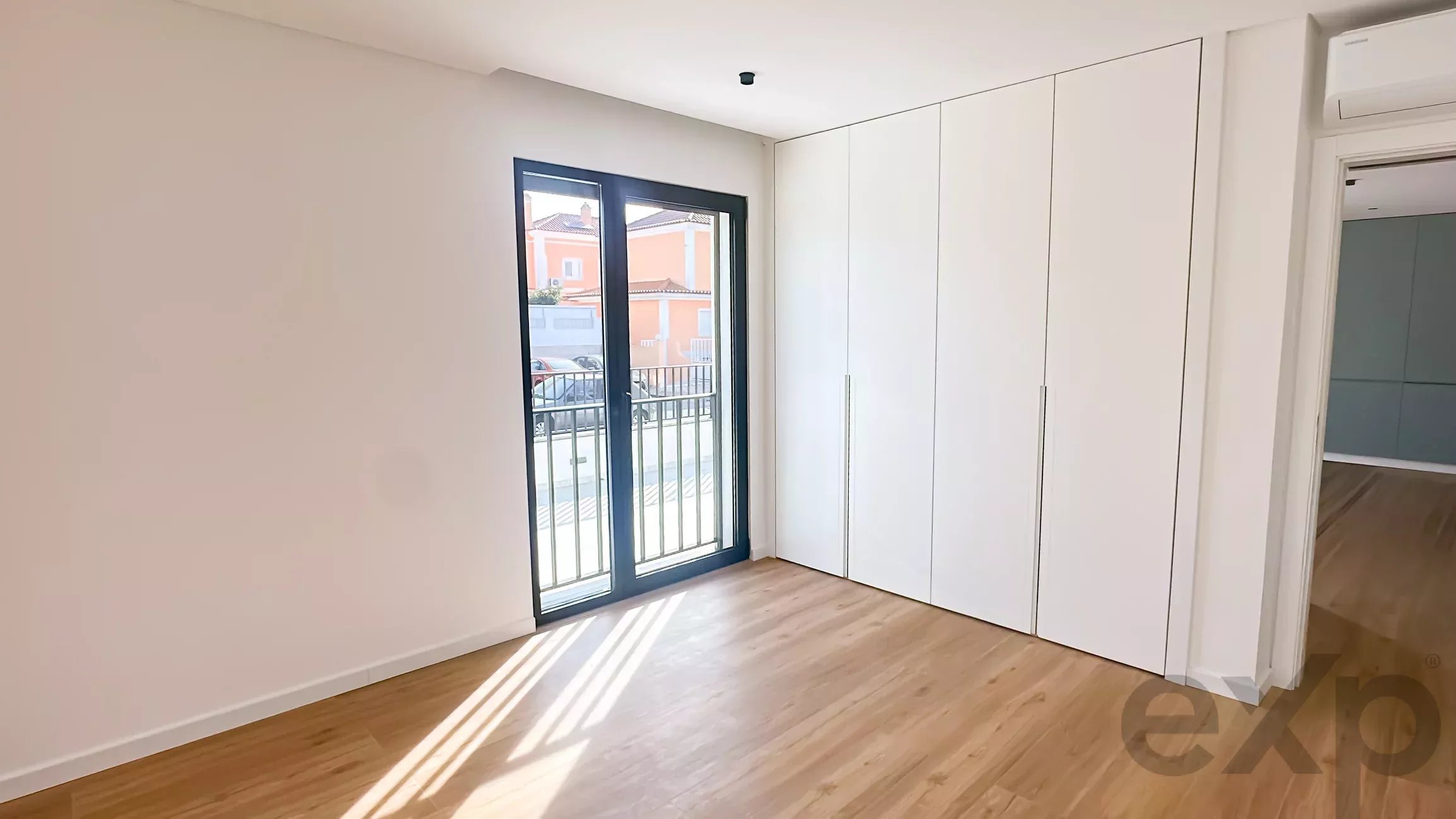 Modern Apartment in Alcabideche: Comfort and Technology 86651580 image 40