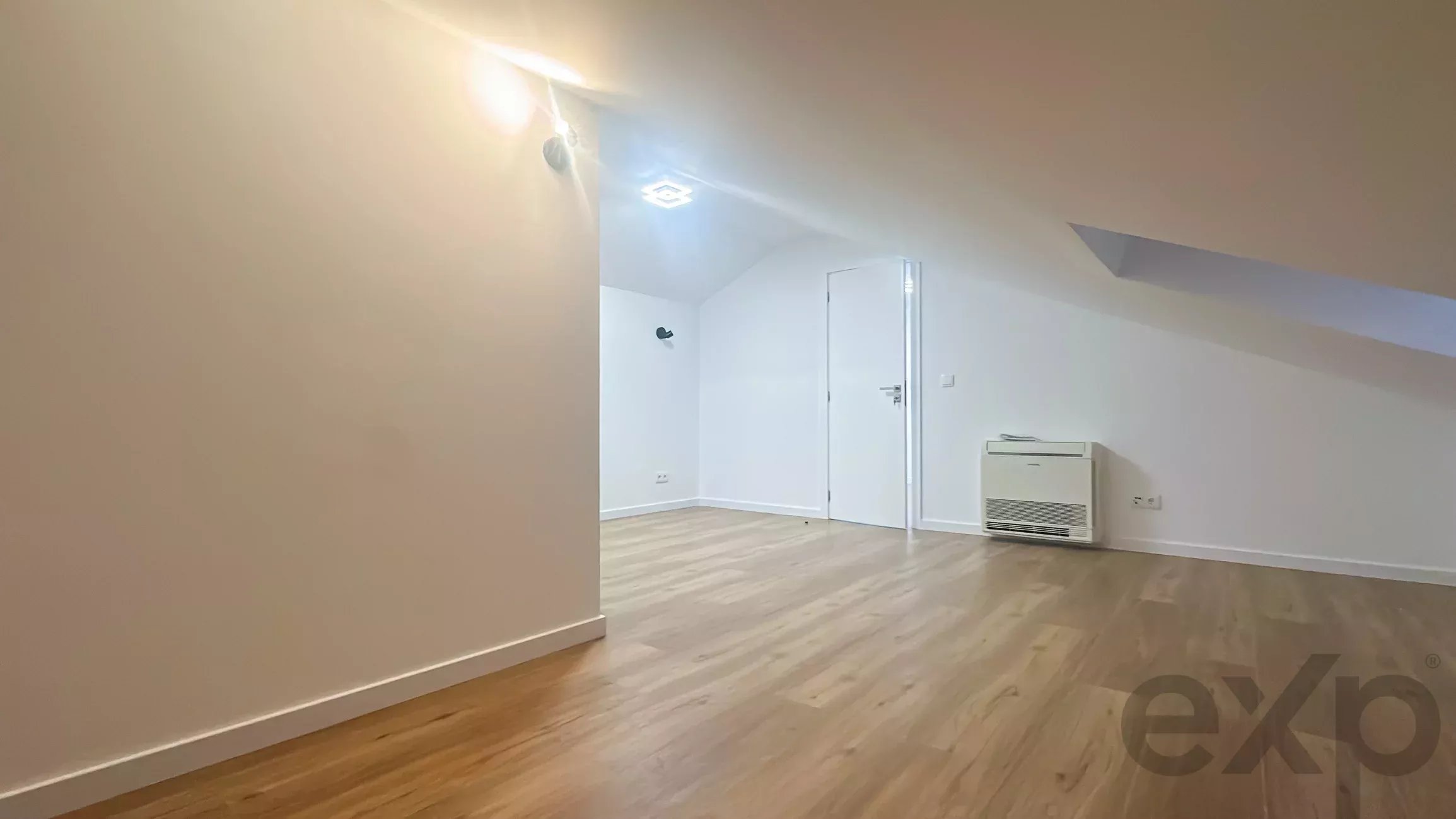 Modern Apartment in Alcabideche: Comfort and Technology 86651580 image 54