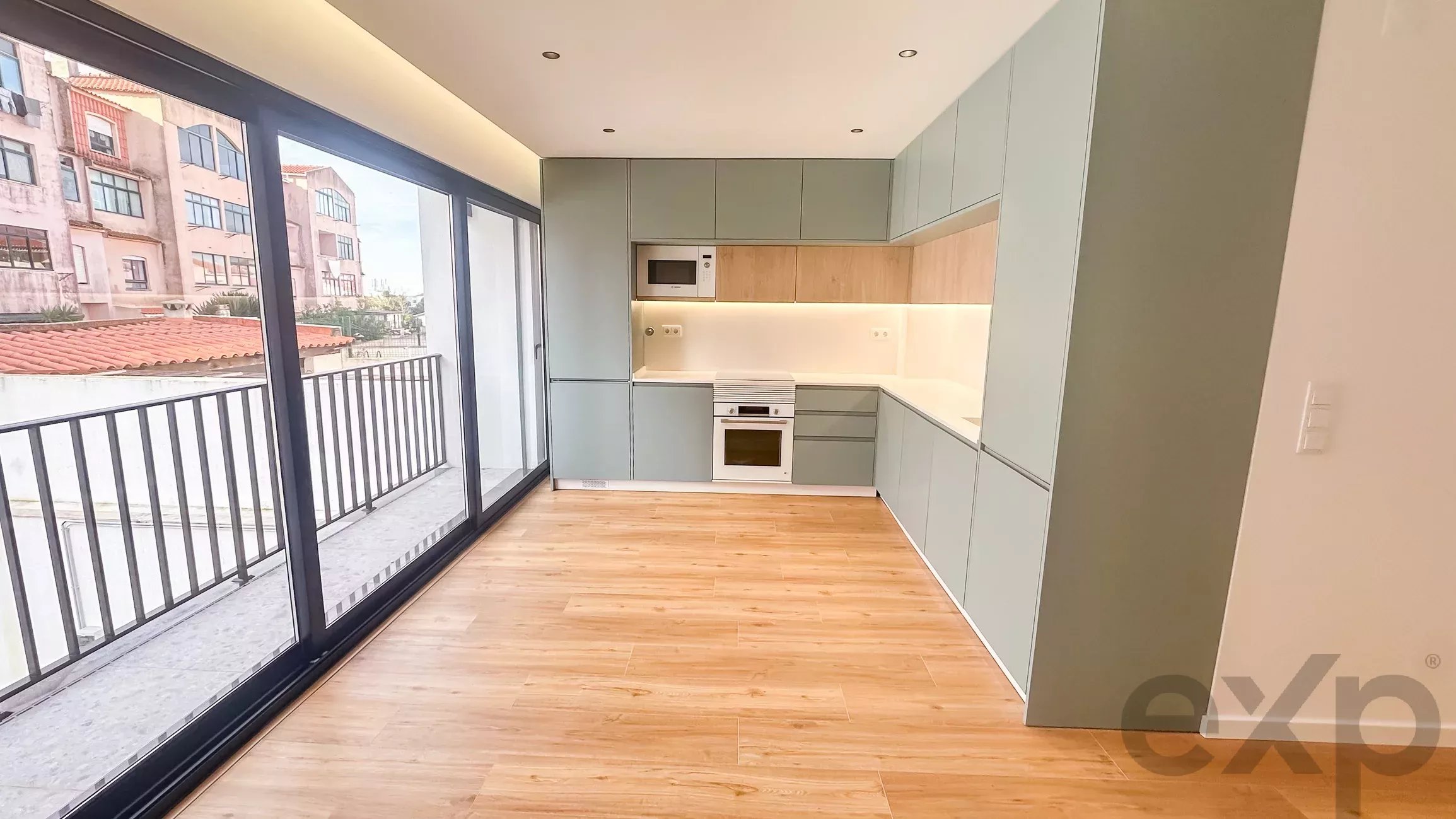 Modern Apartment in Alcabideche: Comfort and Technology 86651580 image 2