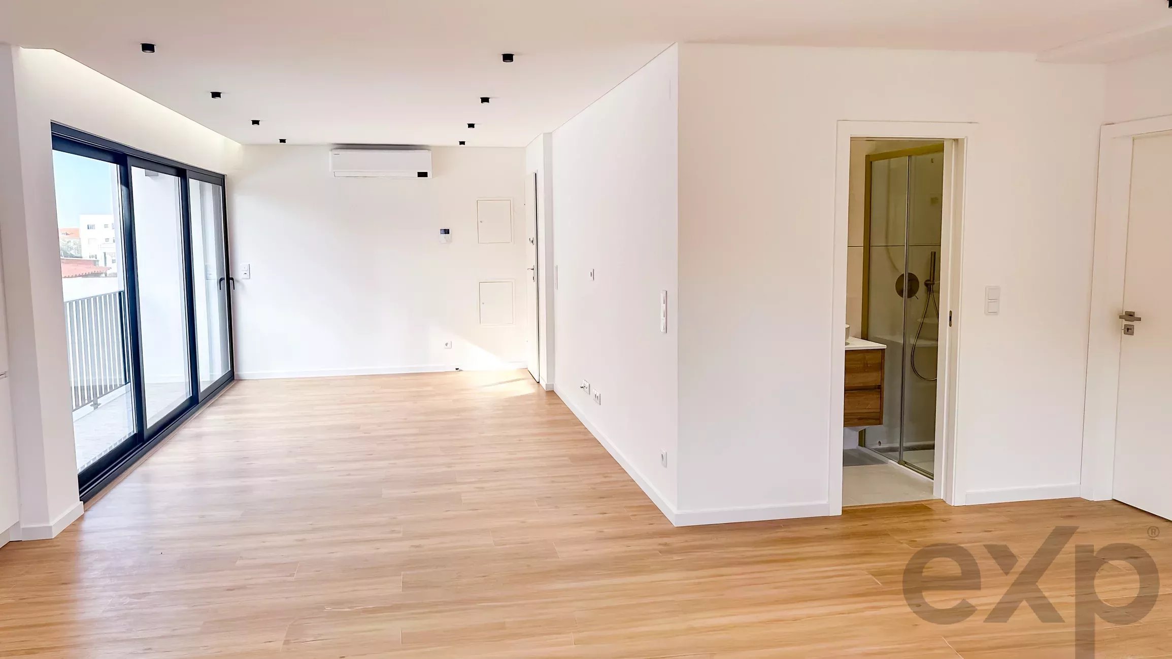 Modern Apartment in Alcabideche: Comfort and Technology 86651580 image 46