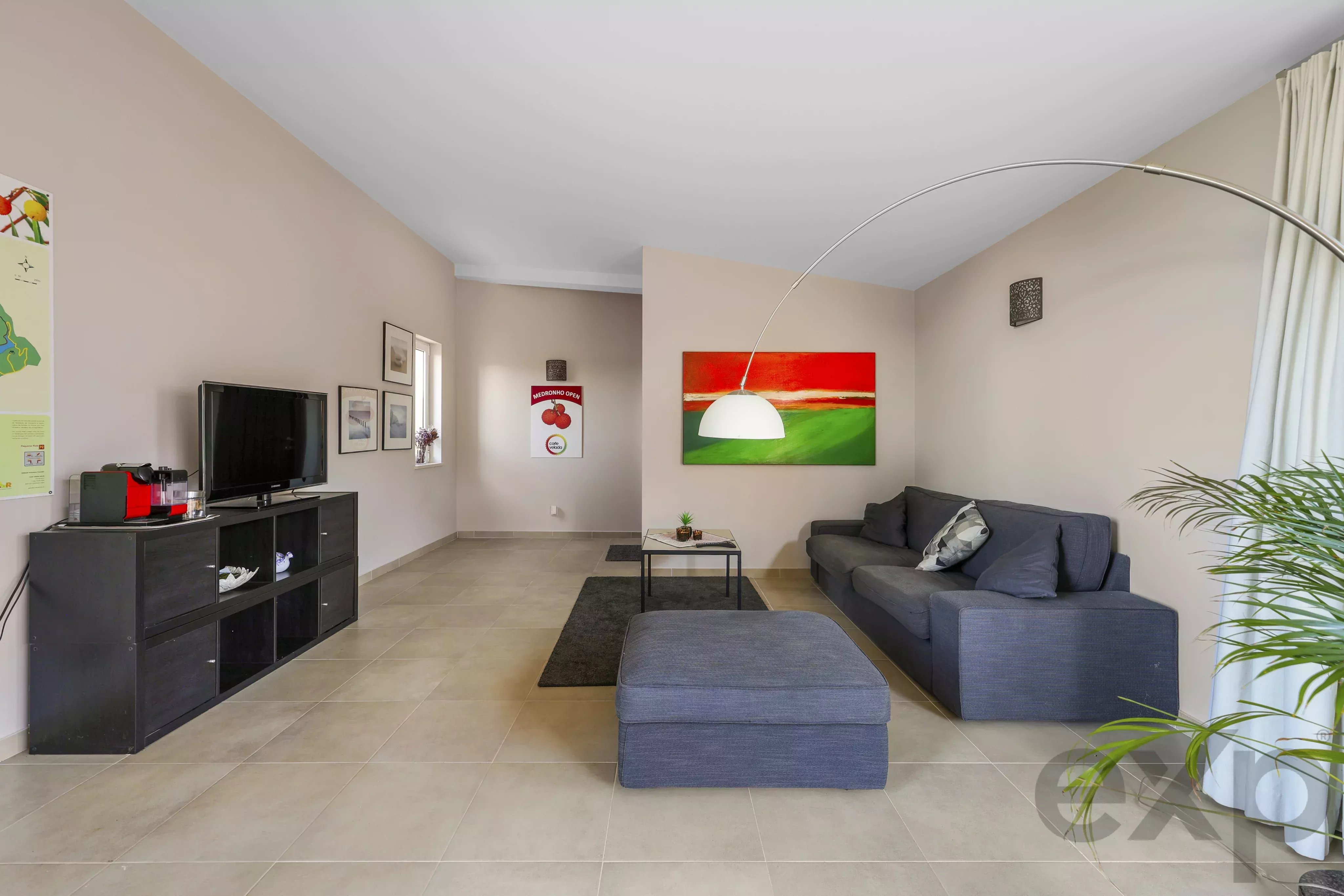 Herdade com 18.9 Hectares com Villa de Luxo com Piscina e Lagoa