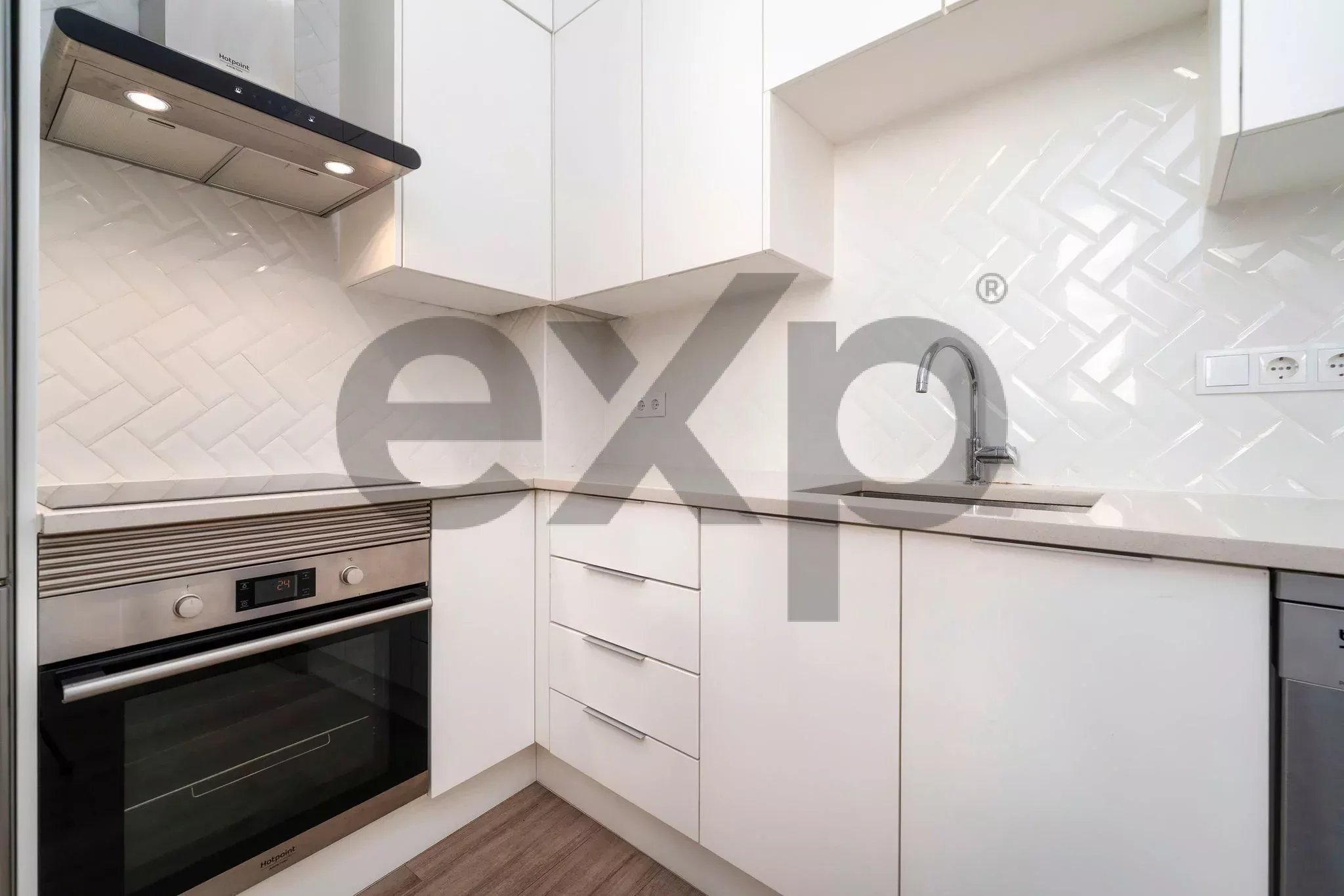 Stunning large‑scale residence in the heart of Olhão 86652828 image 49