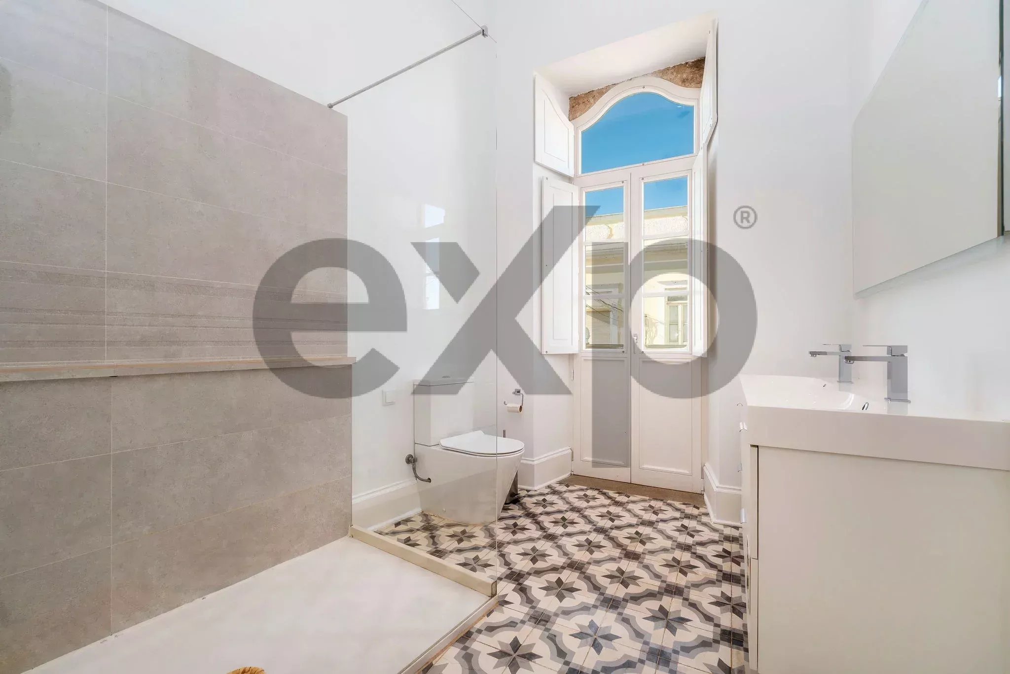 Stunning large‑scale residence in the heart of Olhão 86652828 image 59