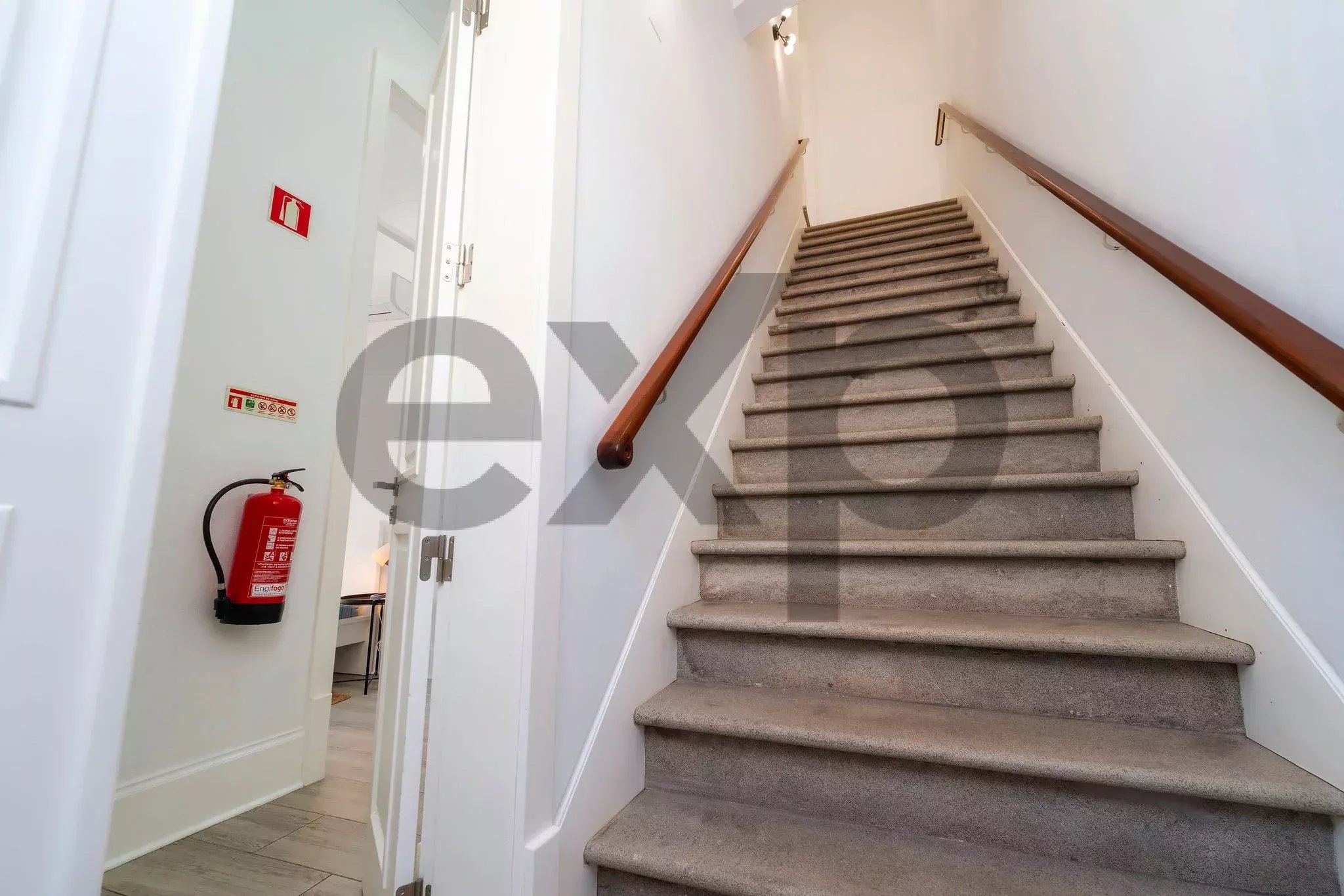Stunning large‑scale residence in the heart of Olhão 86652828 image 36