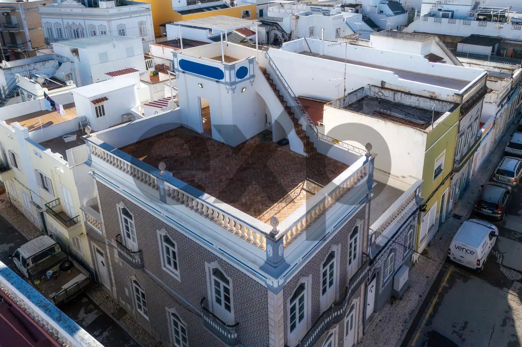 Stunning large‑scale residence in the heart of Olhão 86652828 image 2