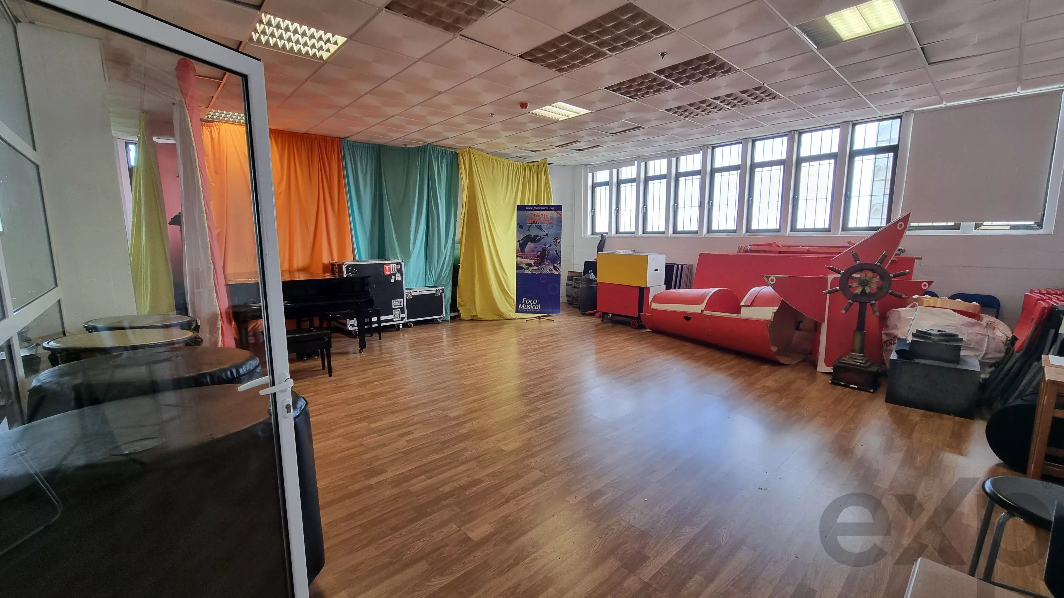 Space with Service Licence, Large Area and High Floor Plate – Ideal for a Contact Centre, Gym/Box or Technology Hub – Greater Lisbon 86656713 image 6