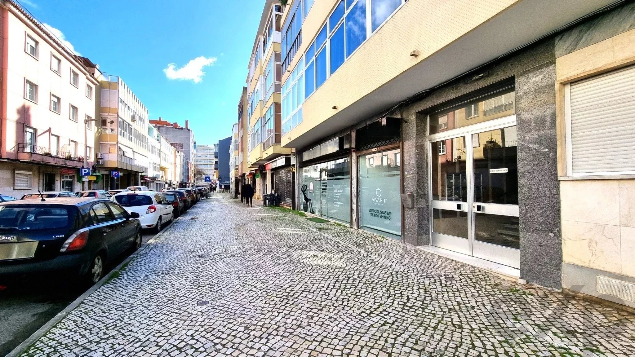 Loja de comércio à venda em Lisboa, Rua Emília das Neves 23, 1000-001 Lisboa, 297 m²