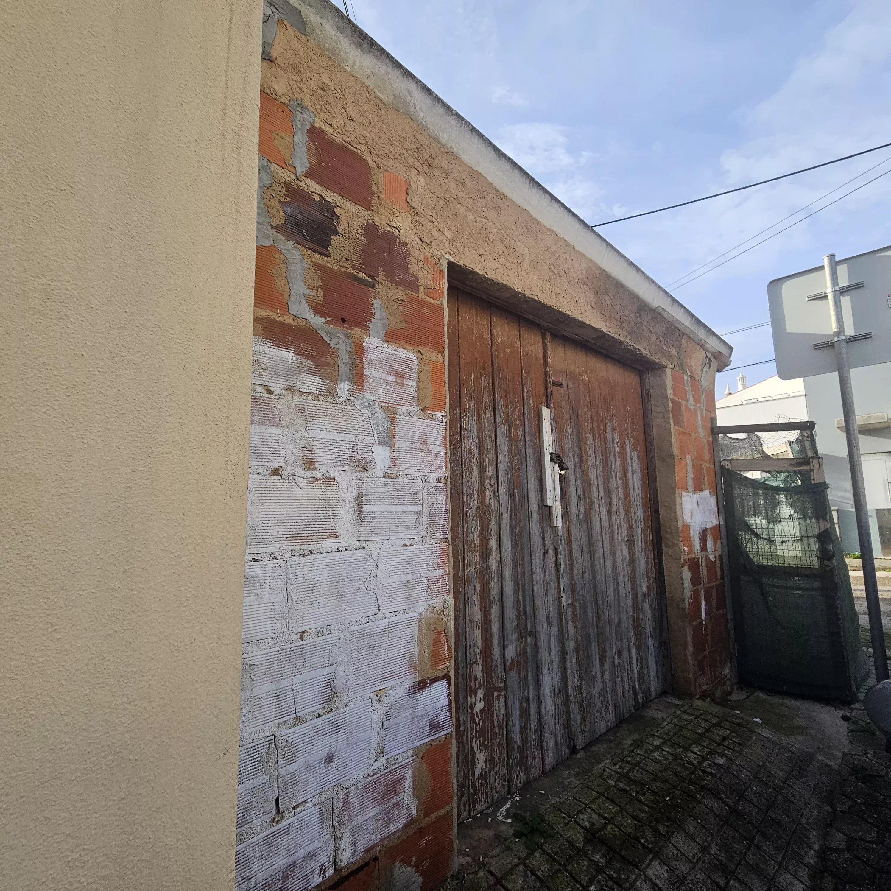 Terreno à venda em Alvor, 84 m²