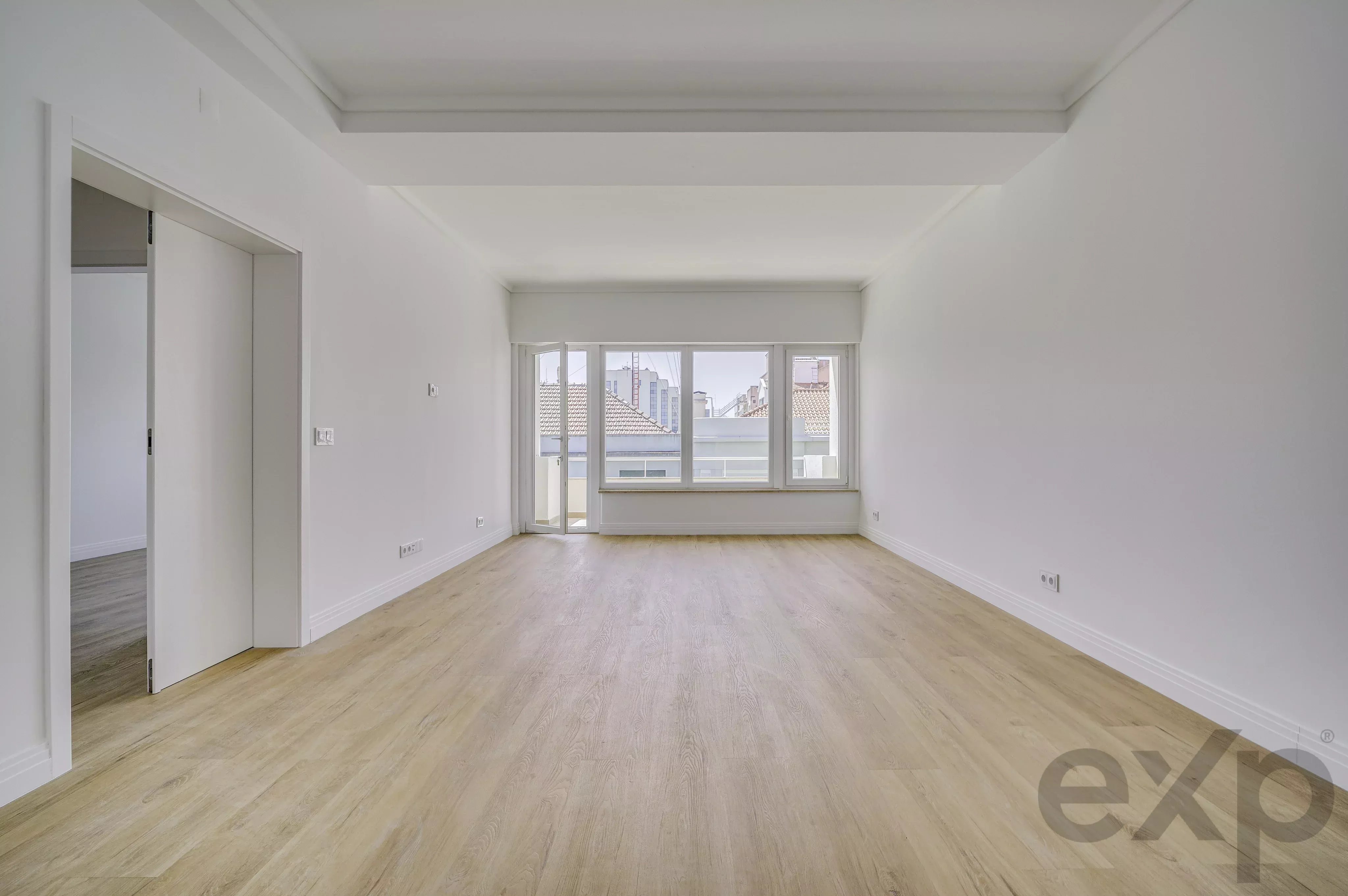 New penthouse, T4+1, total 220 m², 3 balconies and garage 86686469 image 42