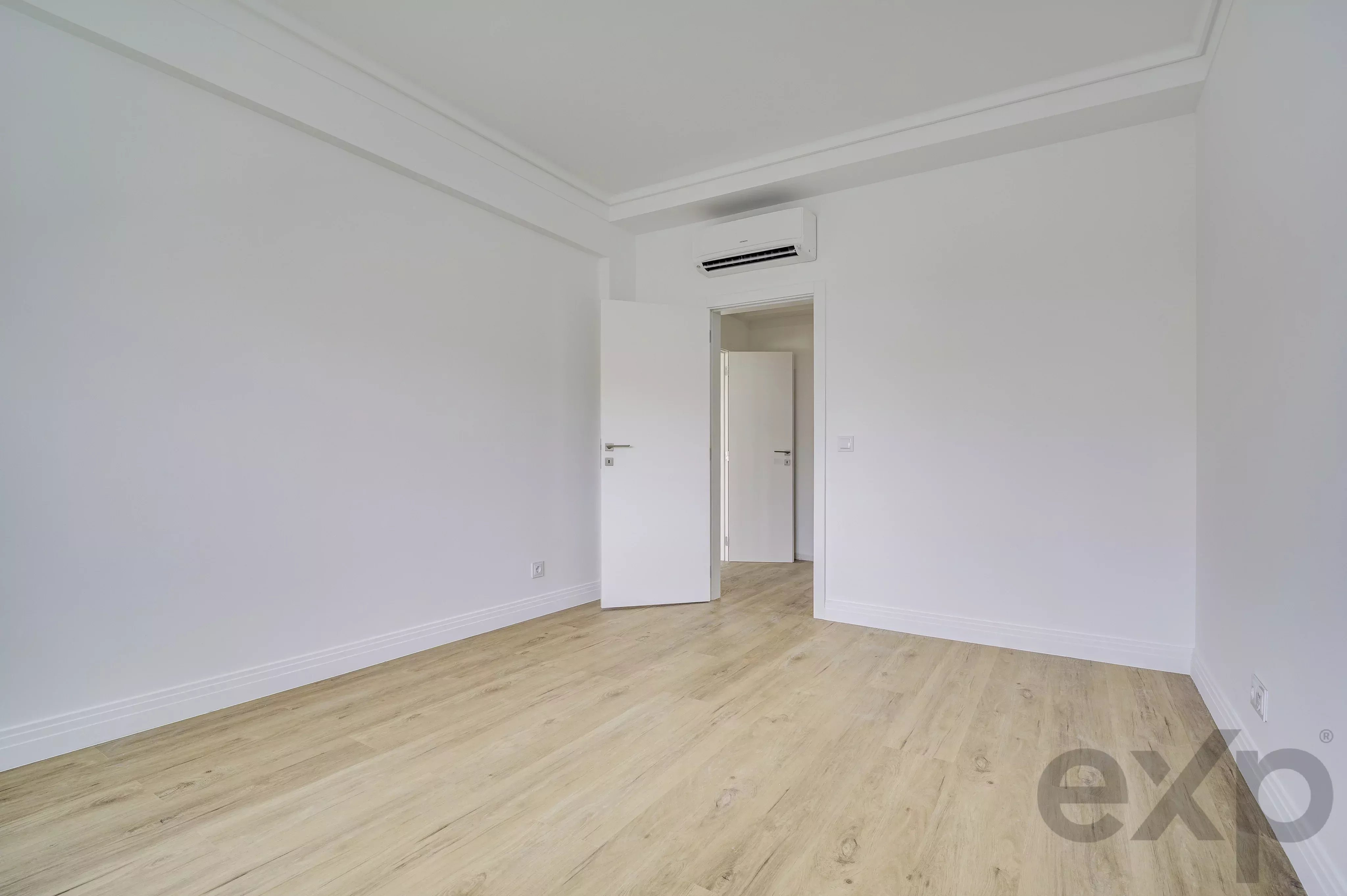 New penthouse, T4+1, total 220 m², 3 balconies and garage 86686469 image 66