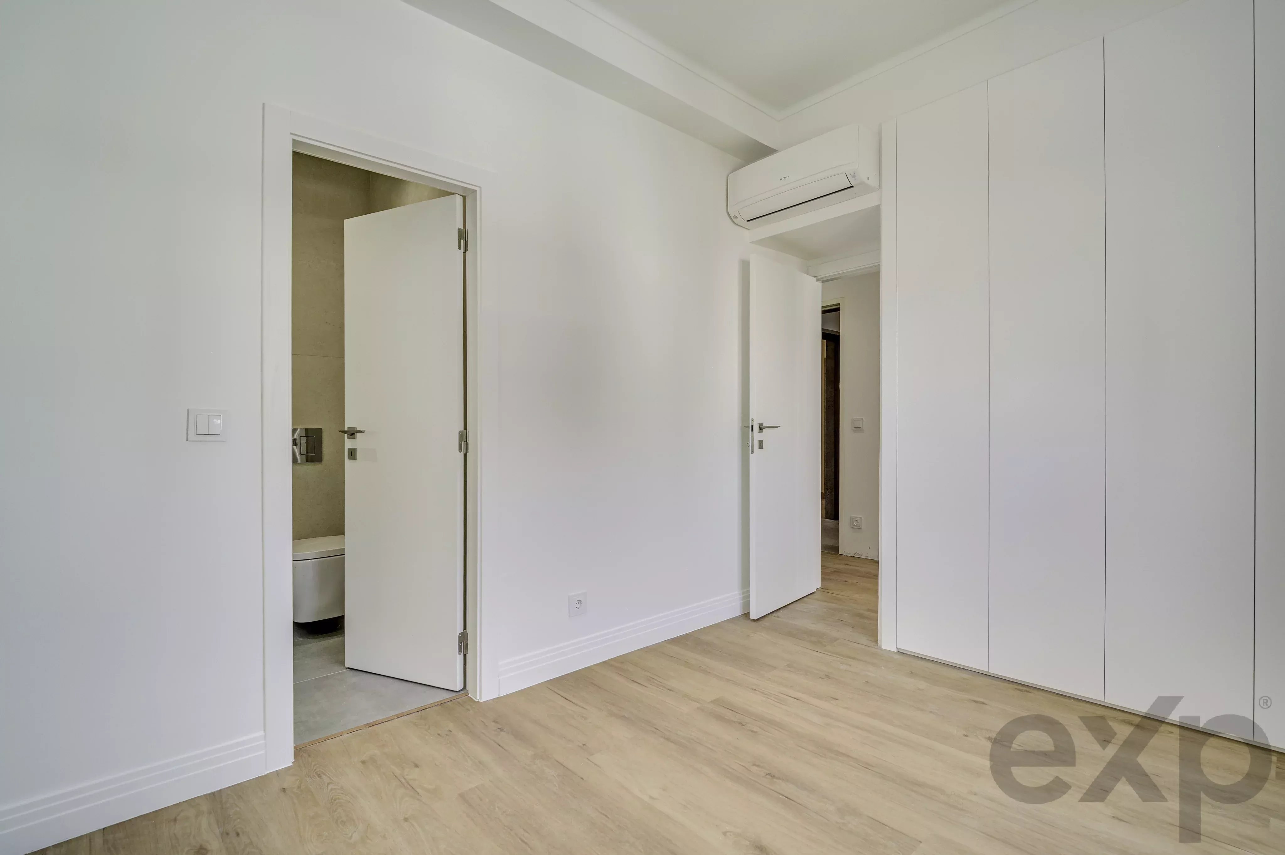 New penthouse, T4+1, total 220 m², 3 balconies and garage 86686469 image 56