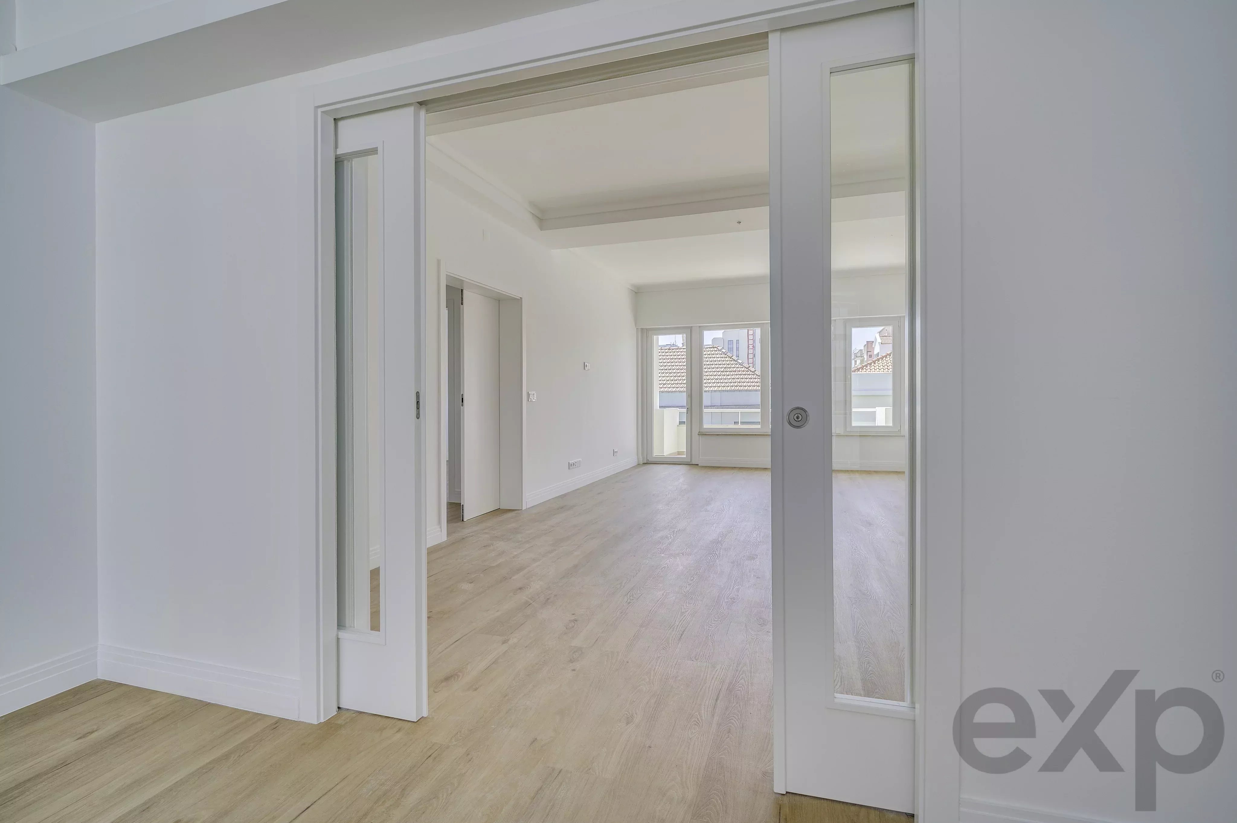 New penthouse, T4+1, total 220 m², 3 balconies and garage 86686469 image 46