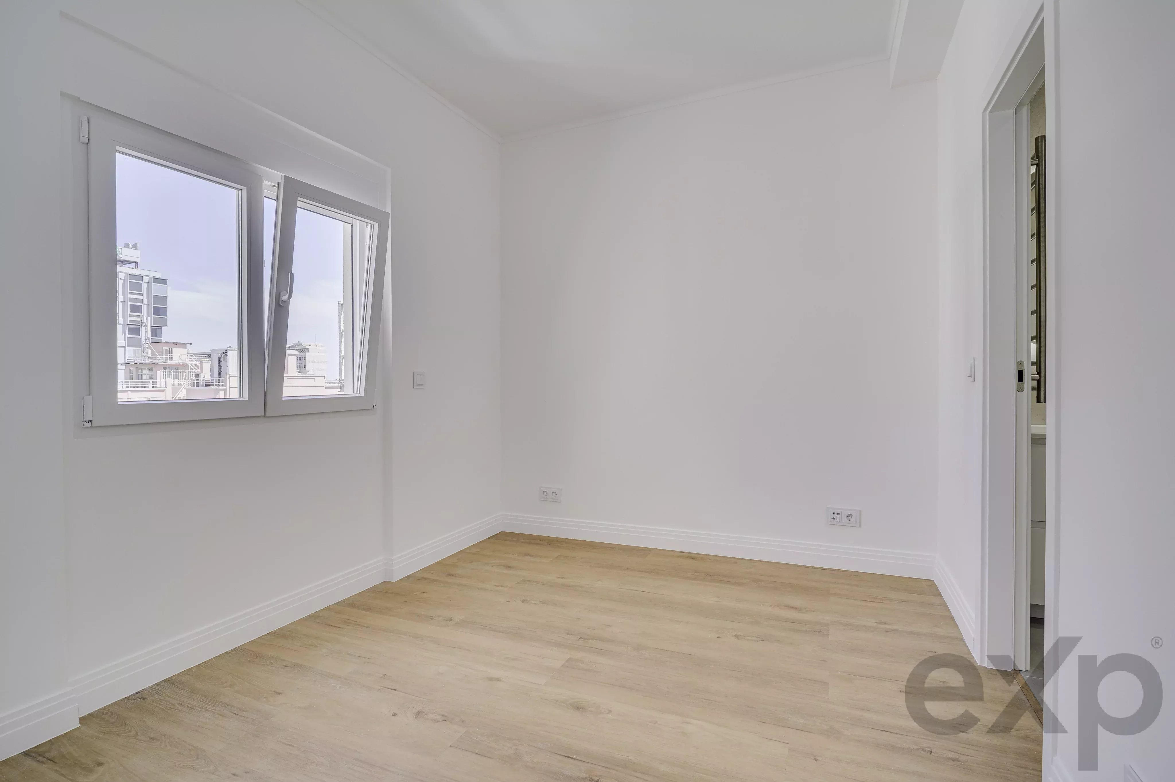 New penthouse, T4+1, total 220 m², 3 balconies and garage 86686469 image 63