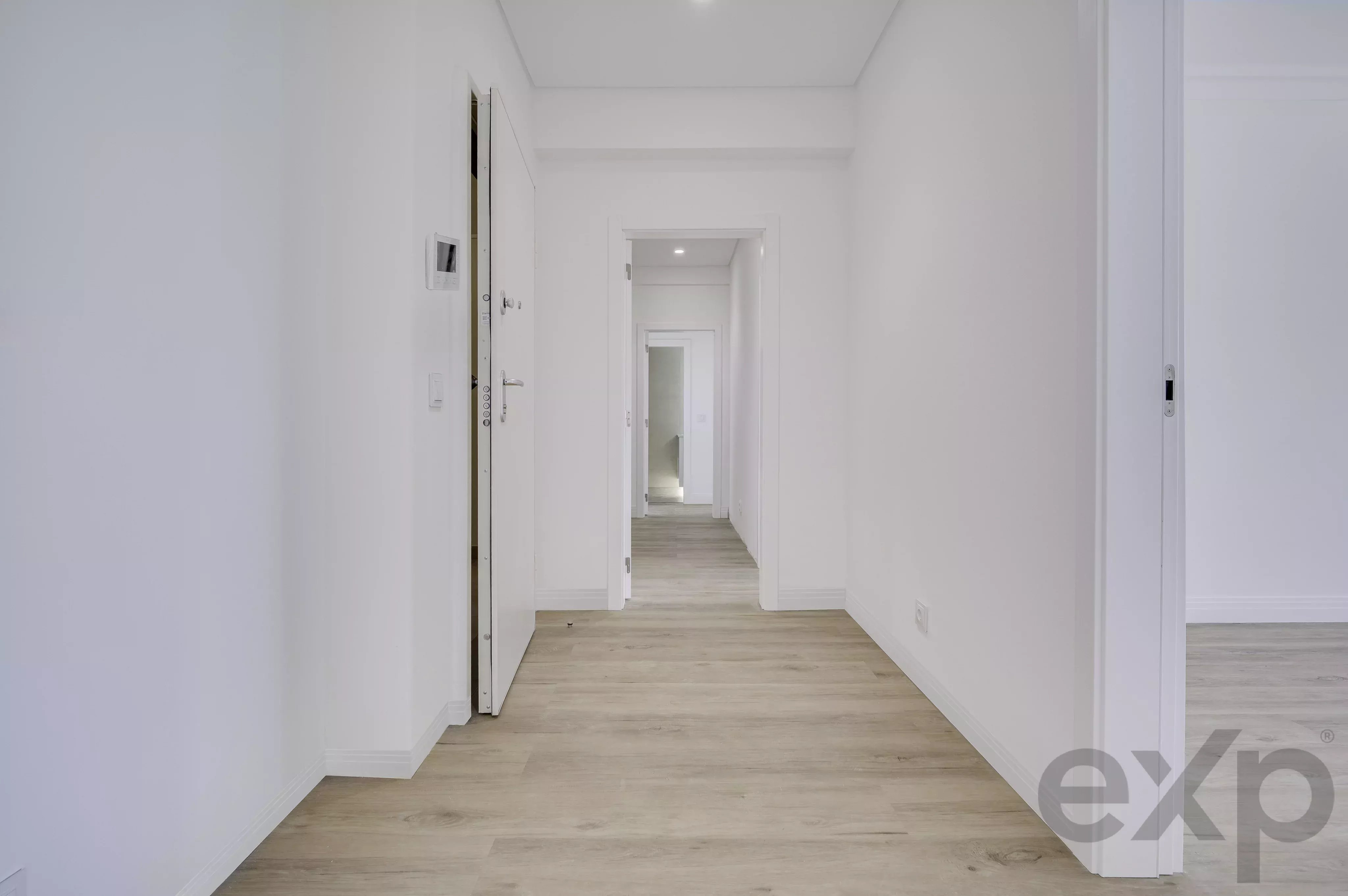 New penthouse, T4+1, total 220 m², 3 balconies and garage 86686469 image 55