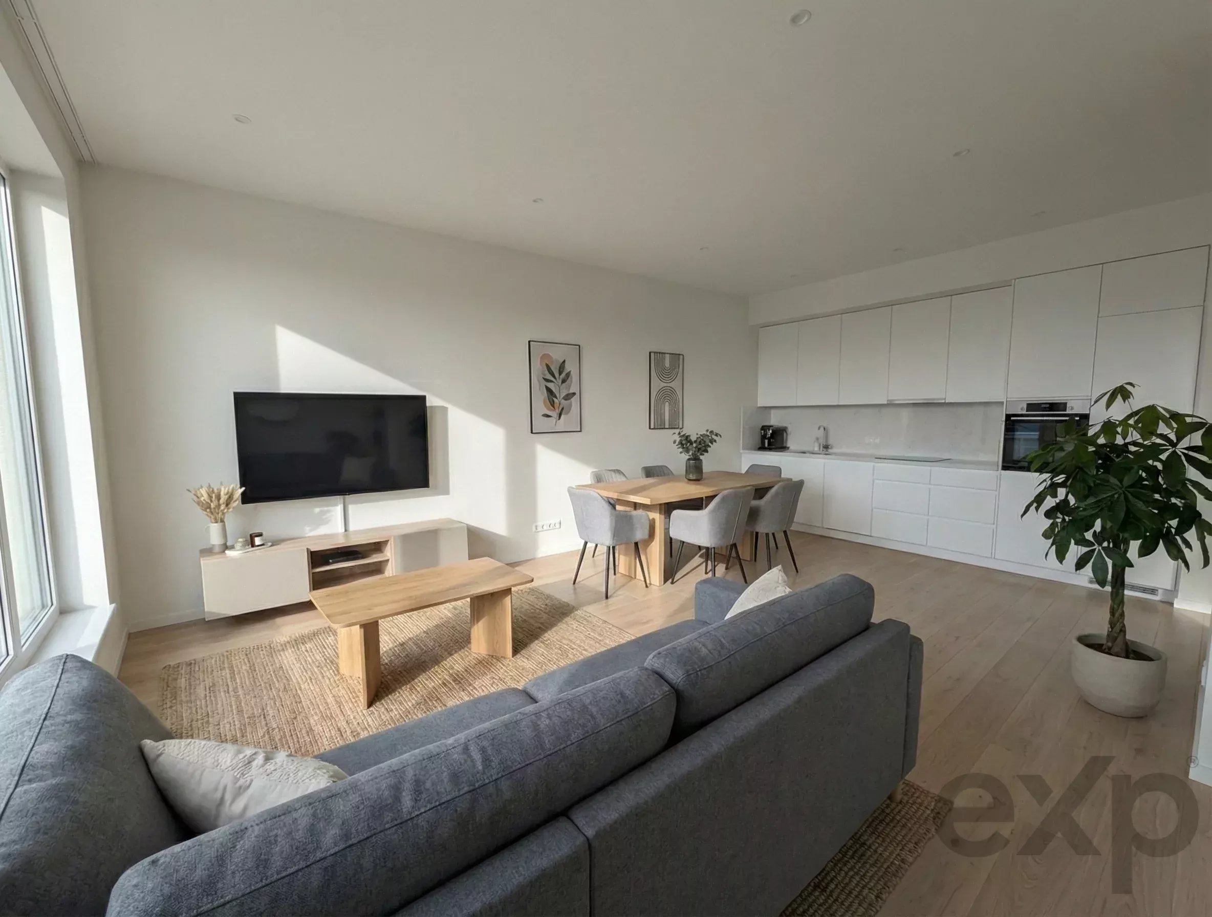 Luxury Life by the Sea, New T2+1 Apartment with Private Rooftop near Meia Praia 86692520 image 9