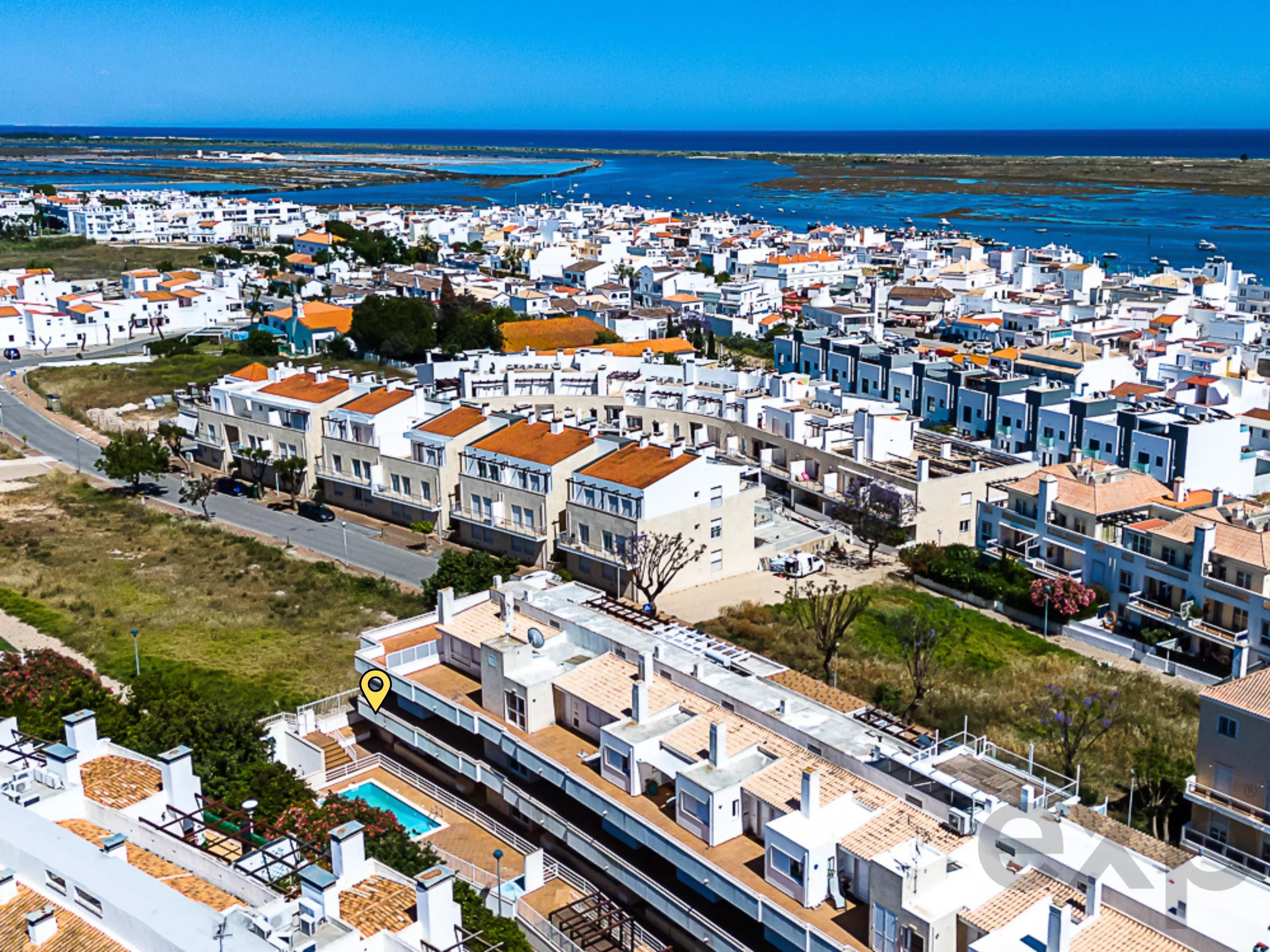 Two‑bedroom apartment with swimming pool, two terraces and parking, located close to Barril Beach 86718467 image 4