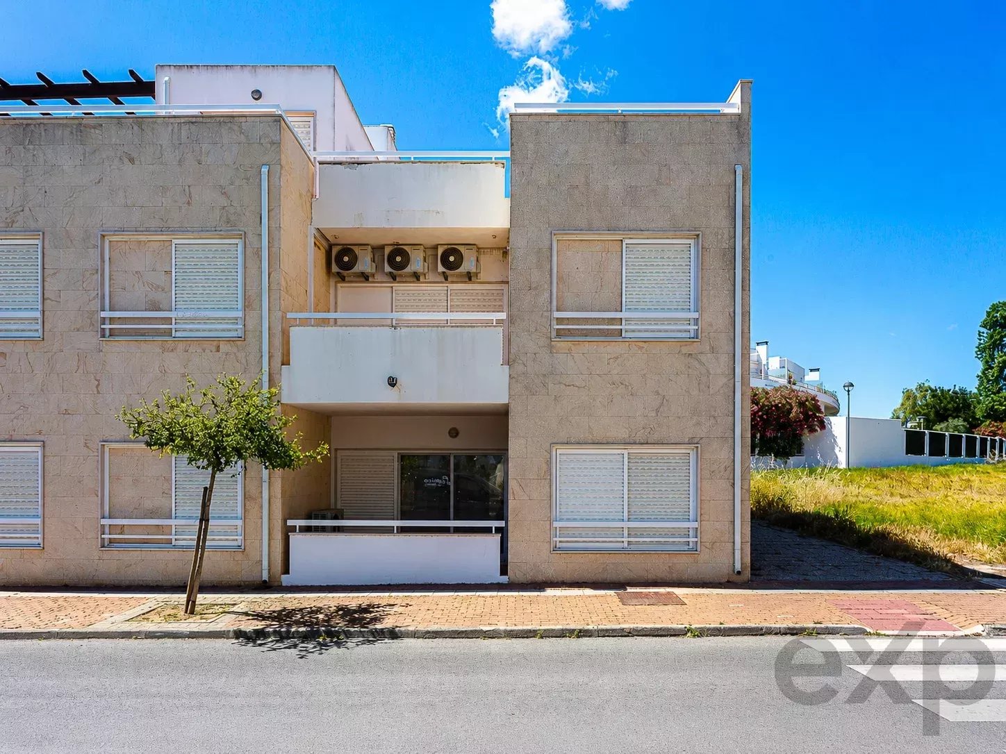 Two‑bedroom apartment with swimming pool, two terraces and parking, located close to Barril Beach 86718467 image 5