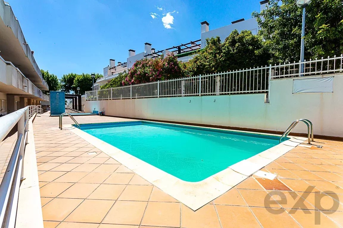 Two‑bedroom apartment with swimming pool, two terraces and parking, located close to Barril Beach 86718467 image 1